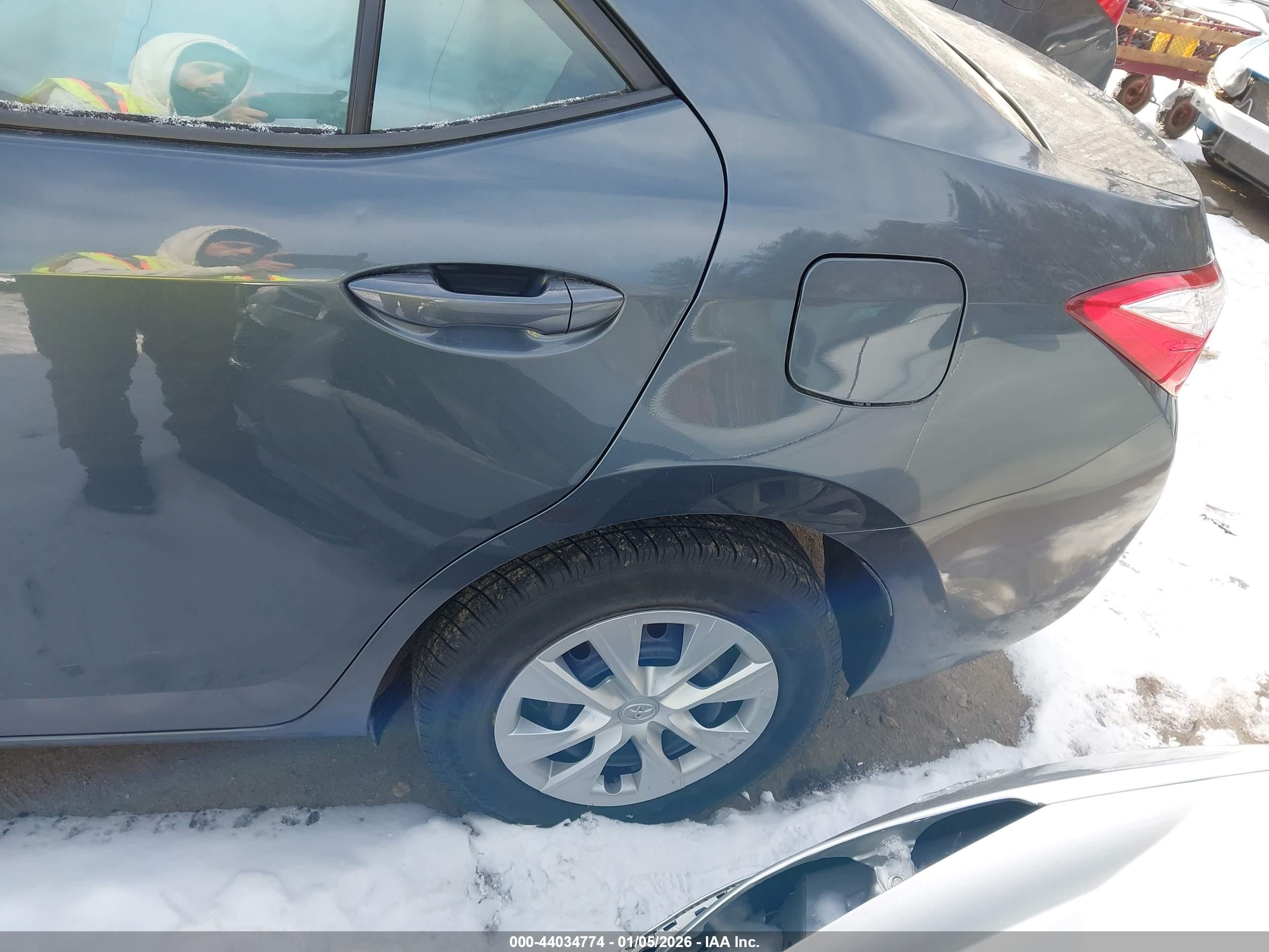 TOYOTA COROLLA image 3