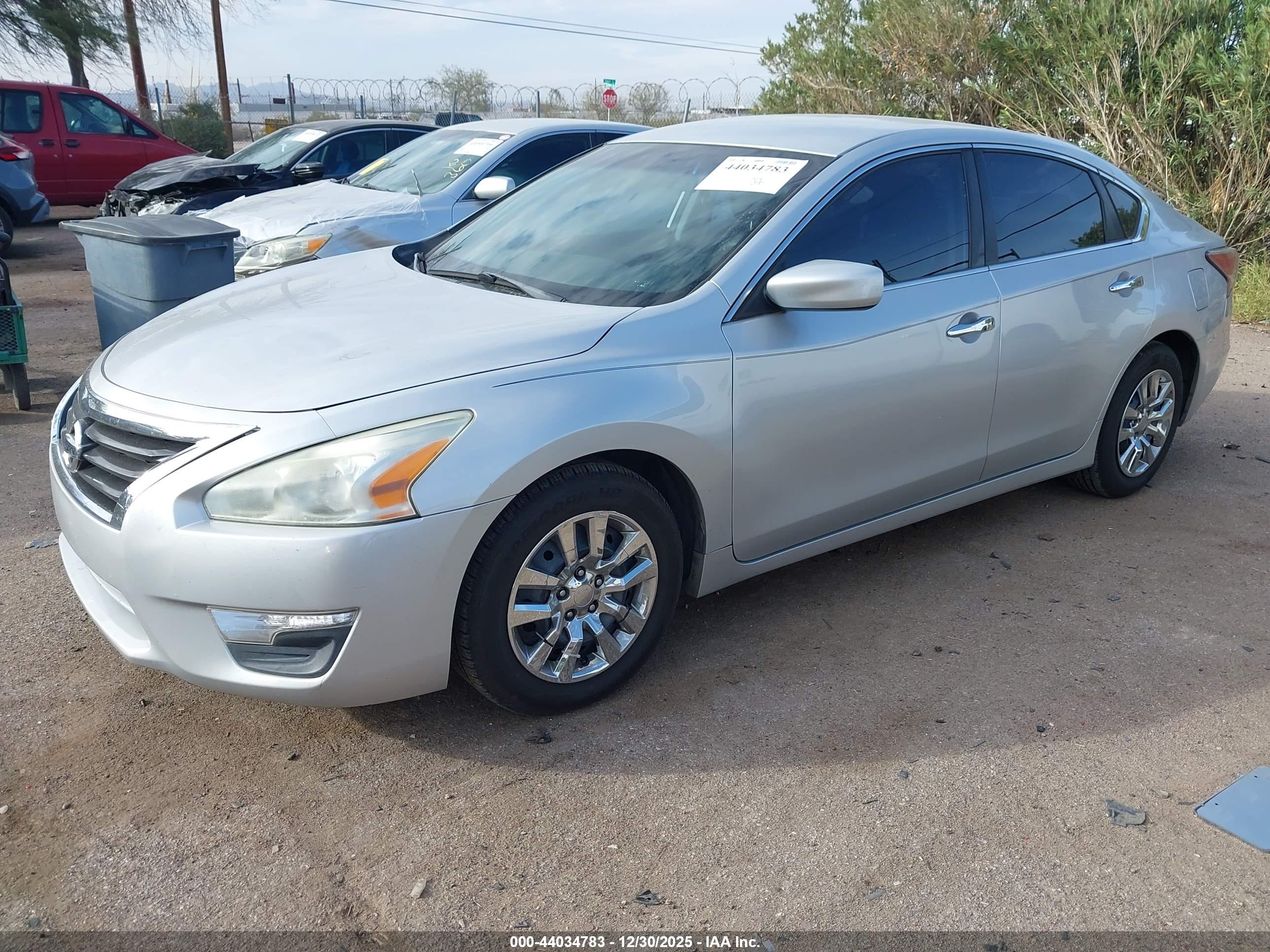 NISSAN ALTIMA image 2