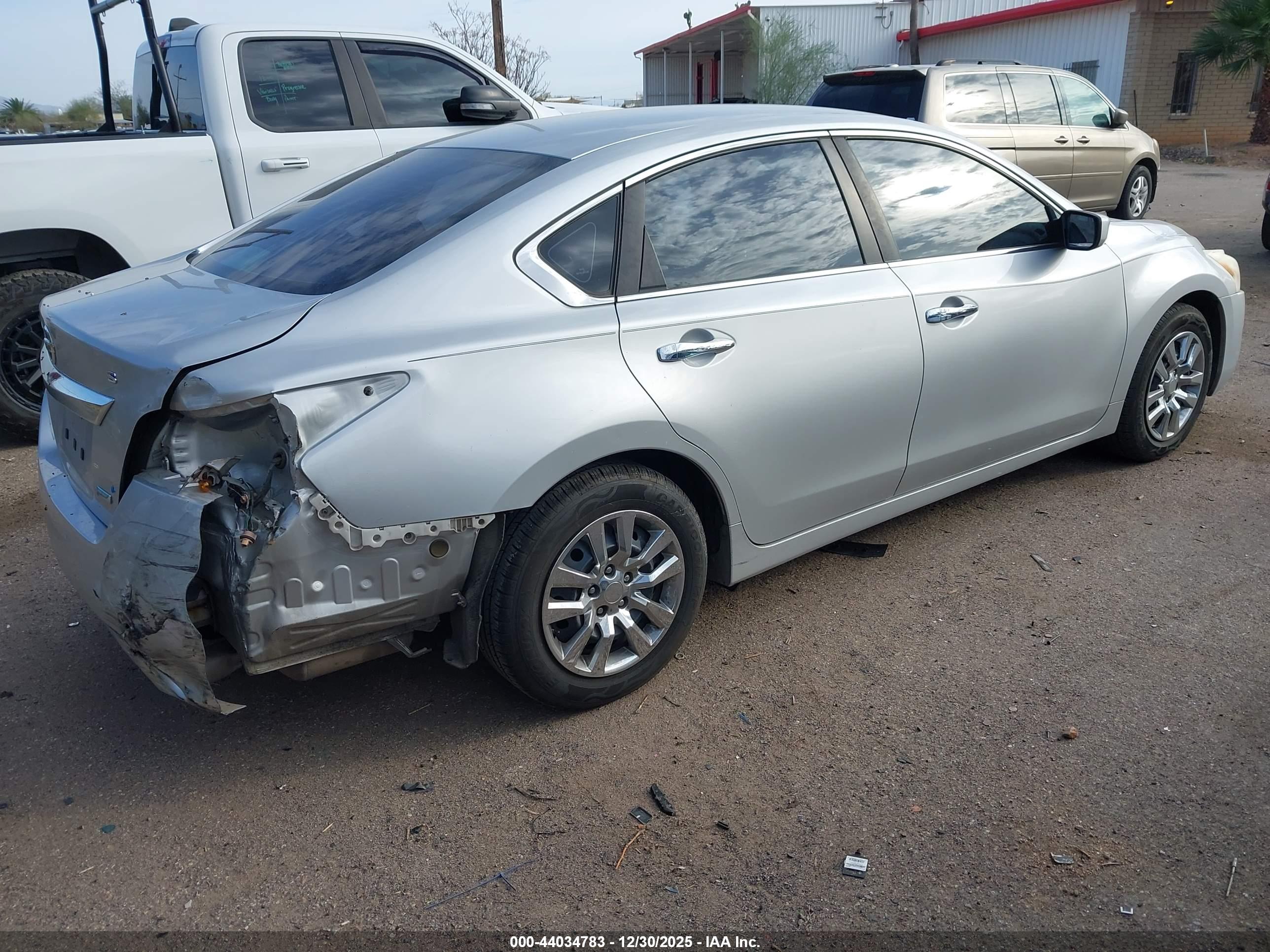 NISSAN ALTIMA image 4