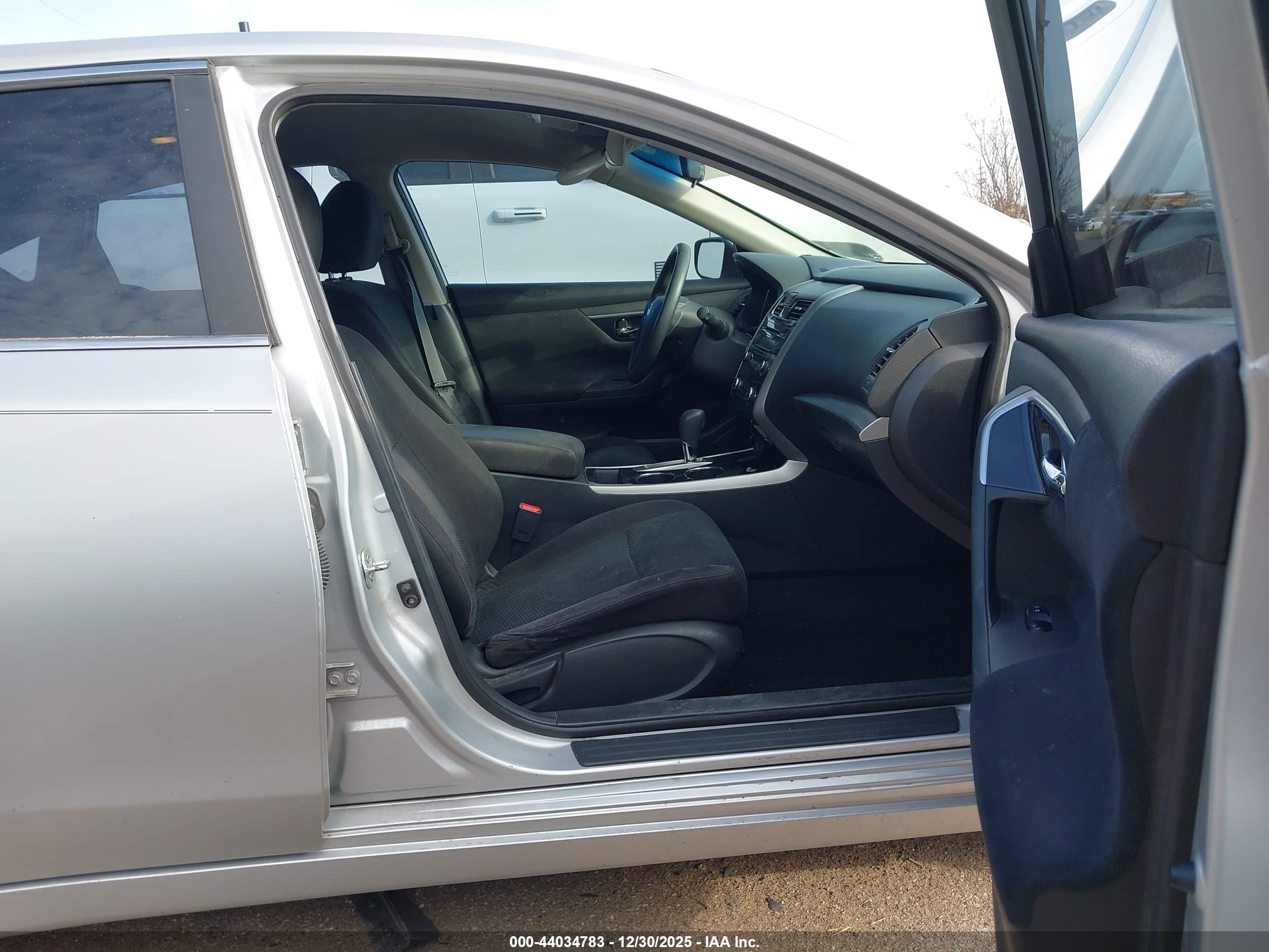 NISSAN ALTIMA image 5