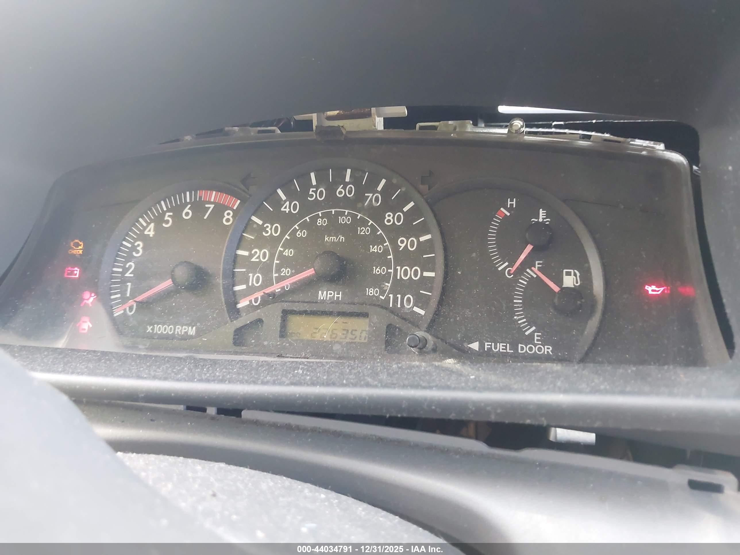TOYOTA COROLLA image 7