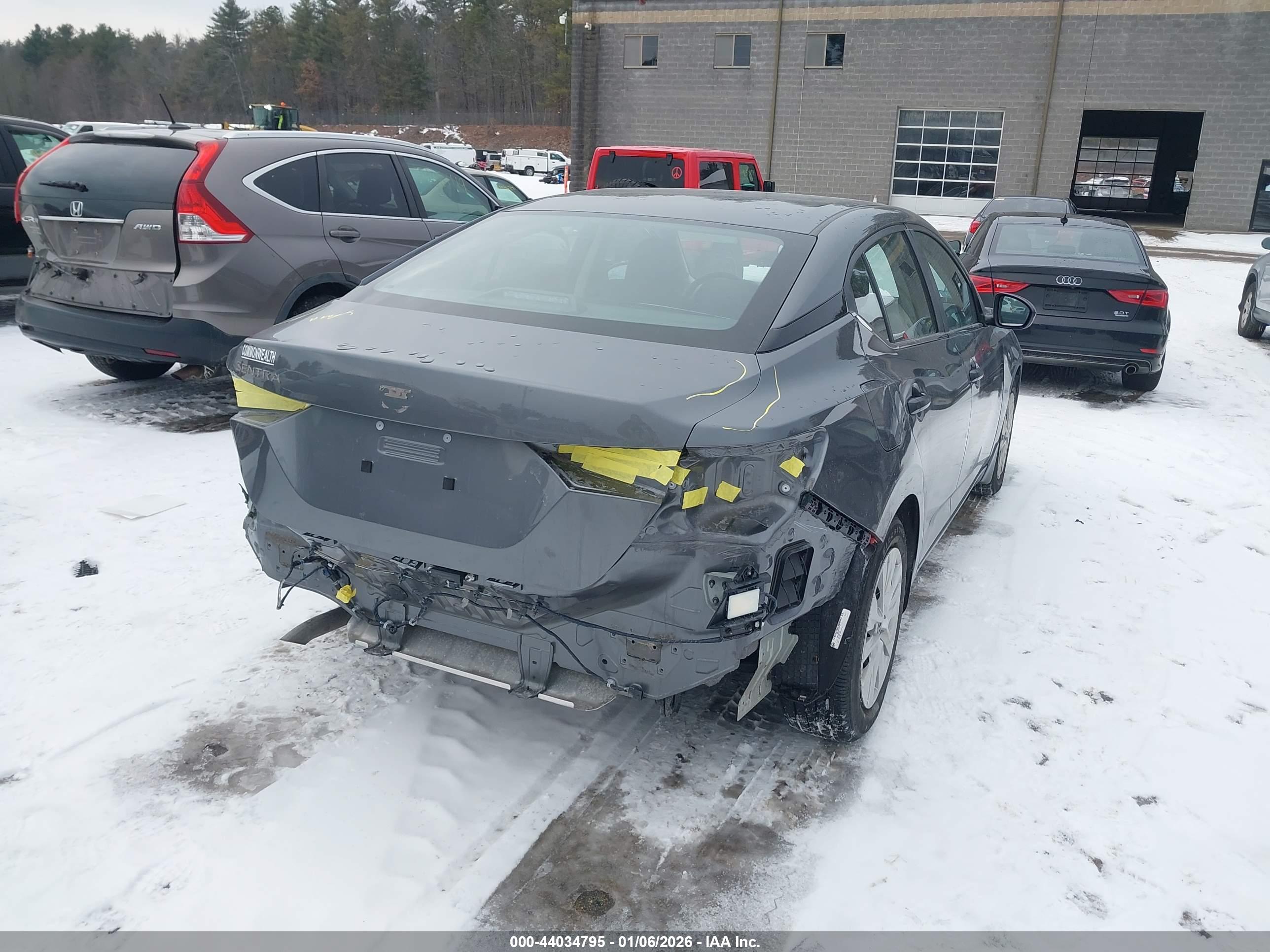 NISSAN SENTRA image 4