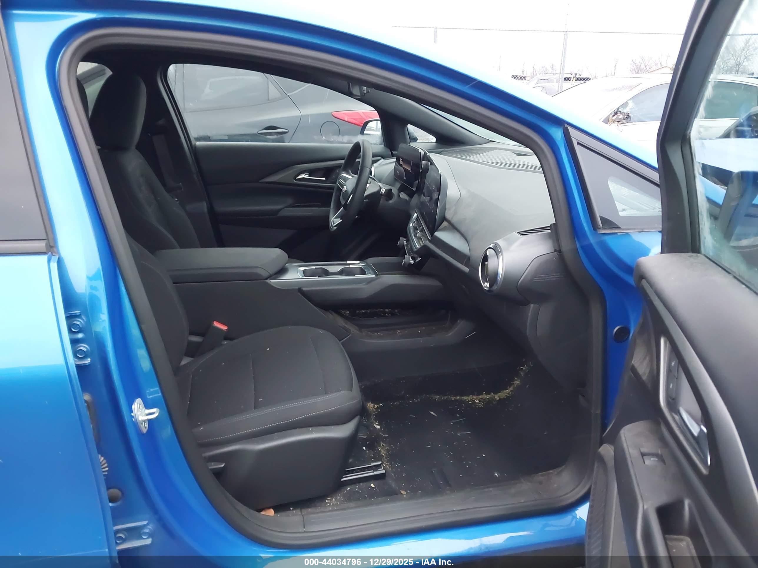 CHEVROLET EQUINOX image 5