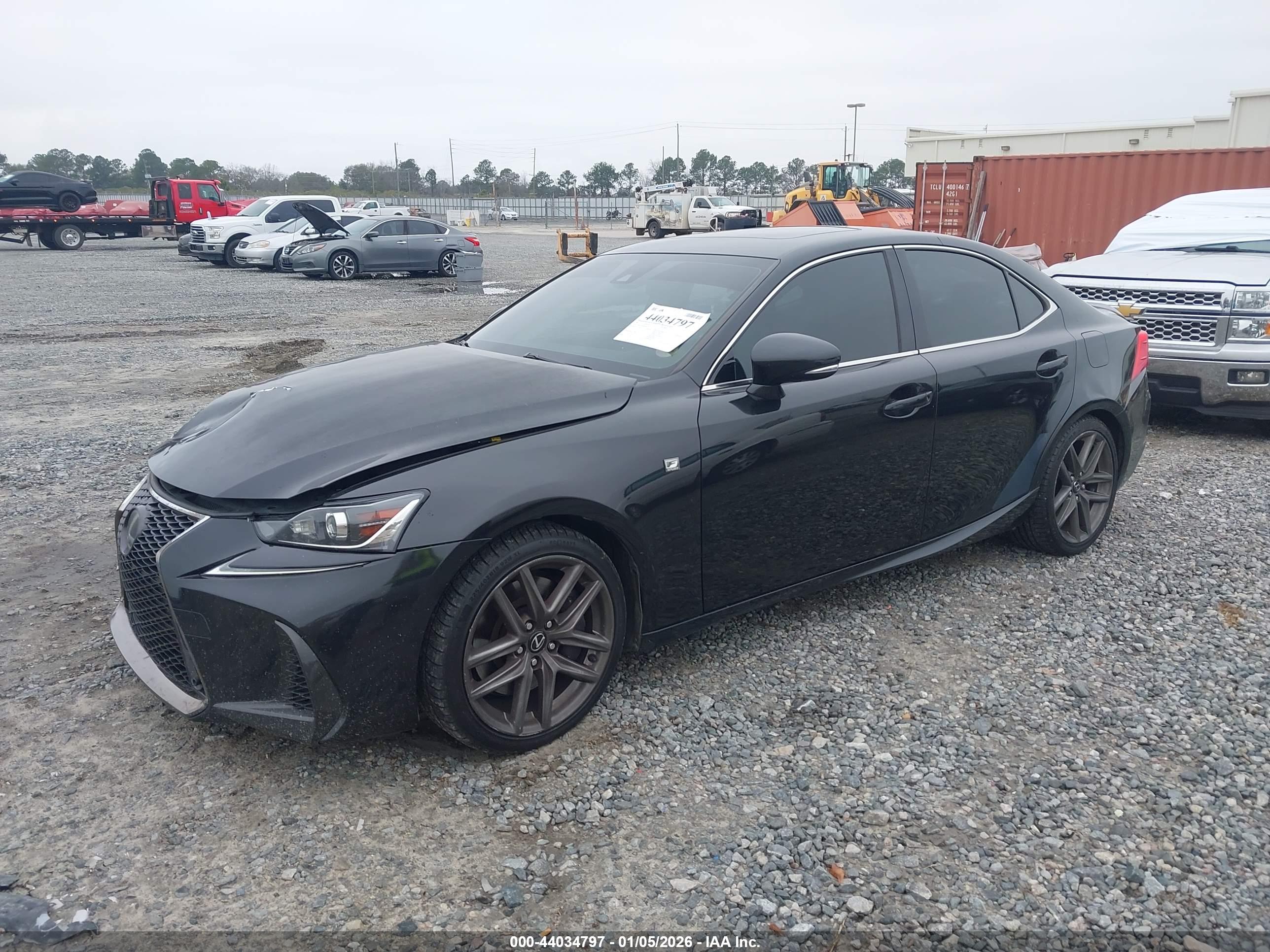 LEXUS IS image 2