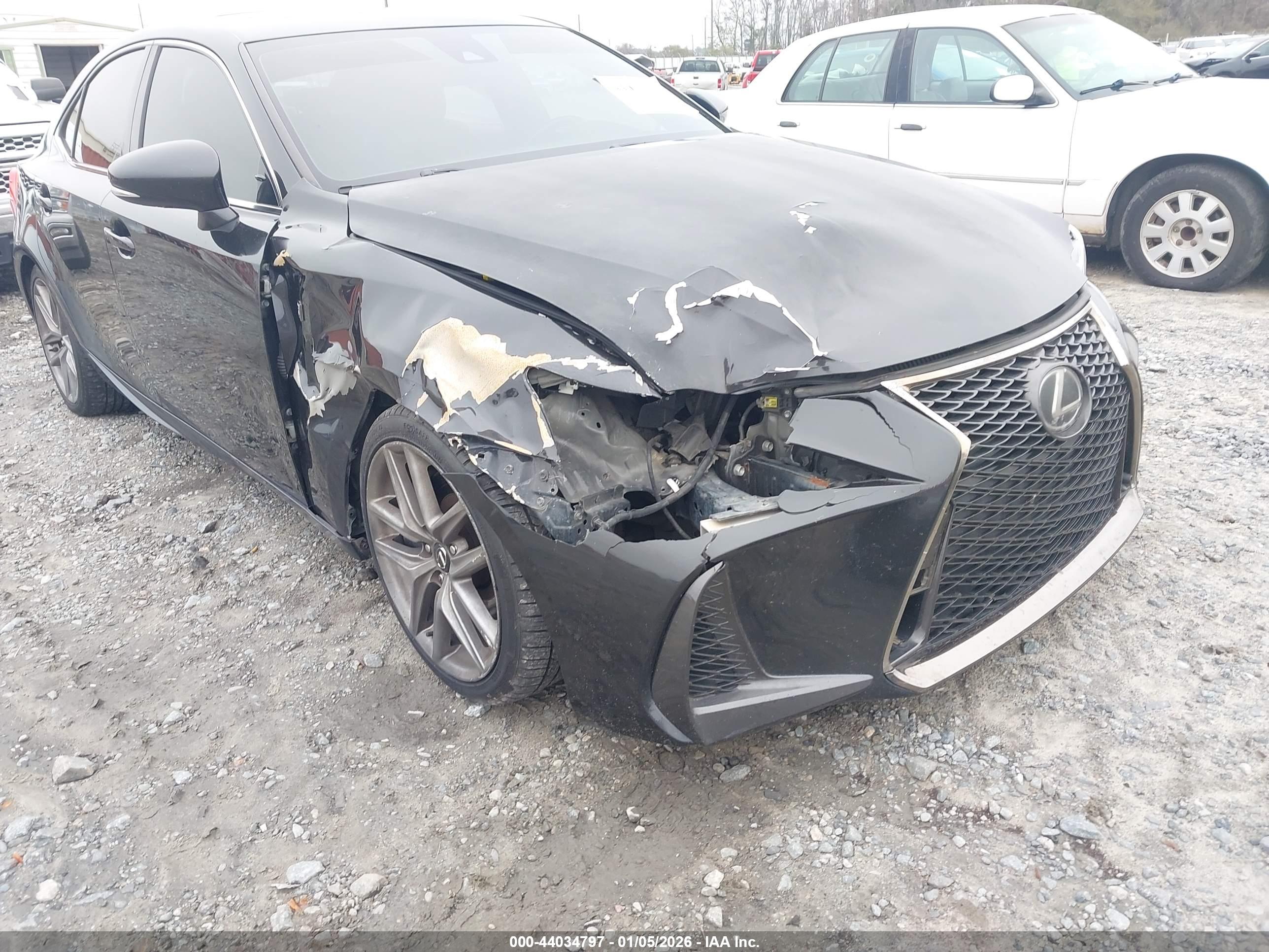 LEXUS IS image 6