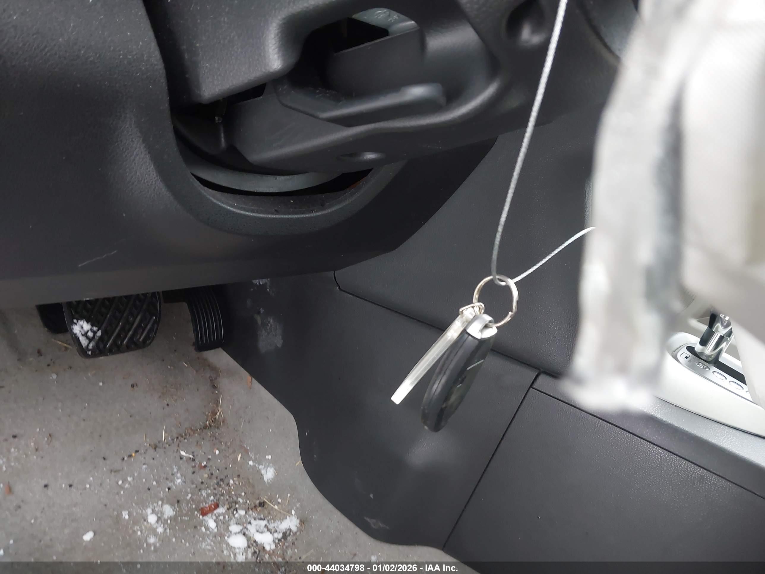 NISSAN ROGUE image 11