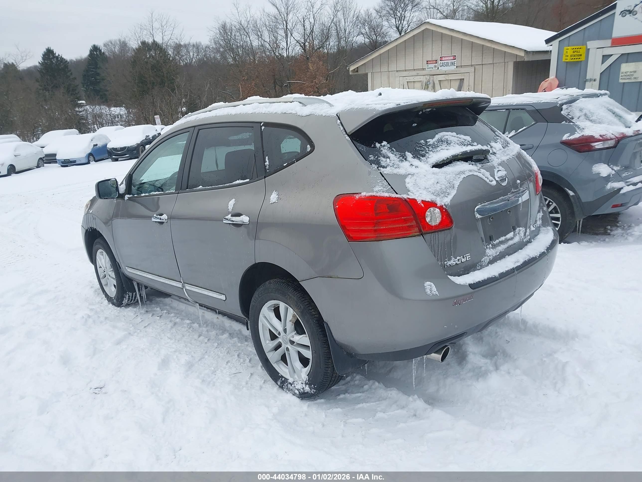 NISSAN ROGUE image 3