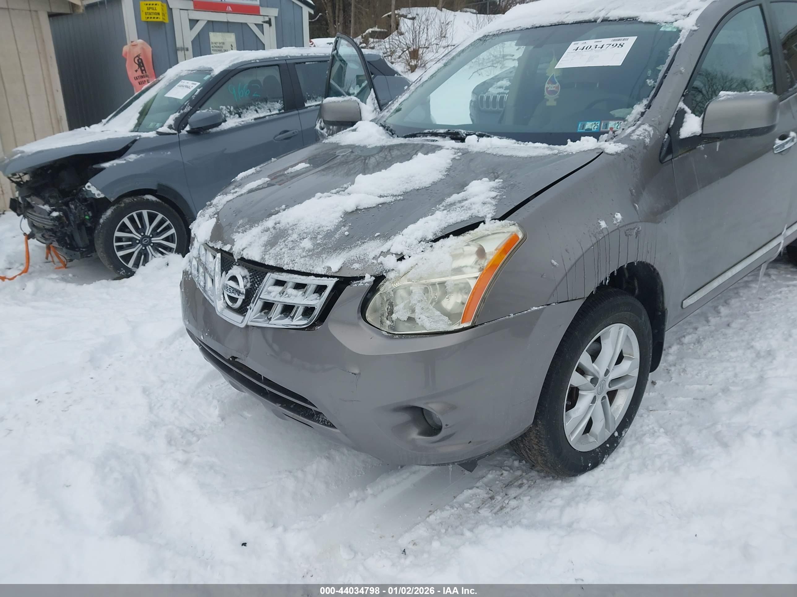 NISSAN ROGUE image 6