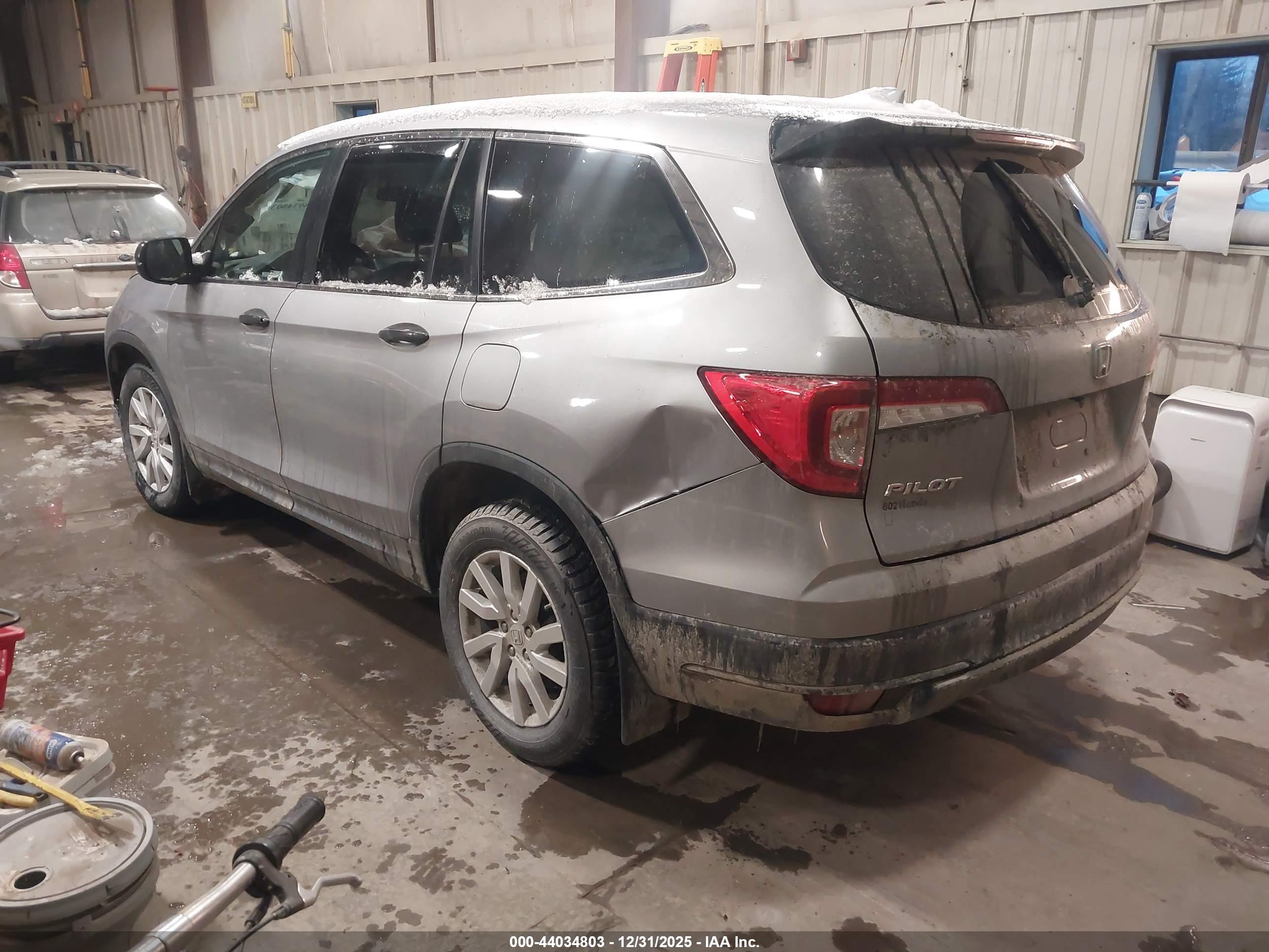 HONDA PILOT image 3