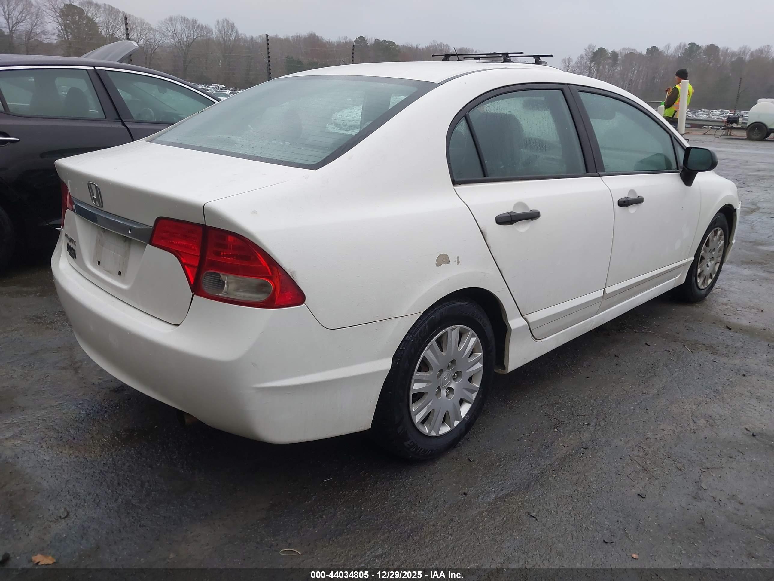 HONDA CIVIC image 4