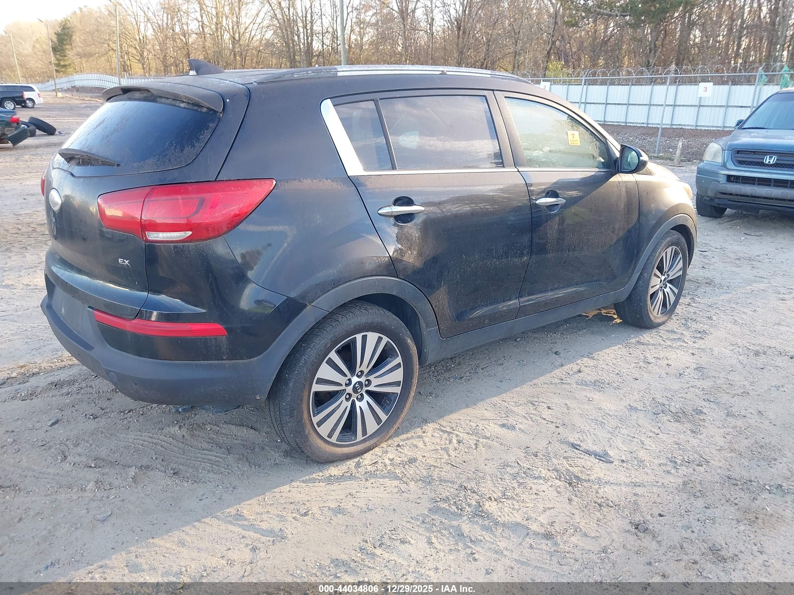 KIA SPORTAGE image 4