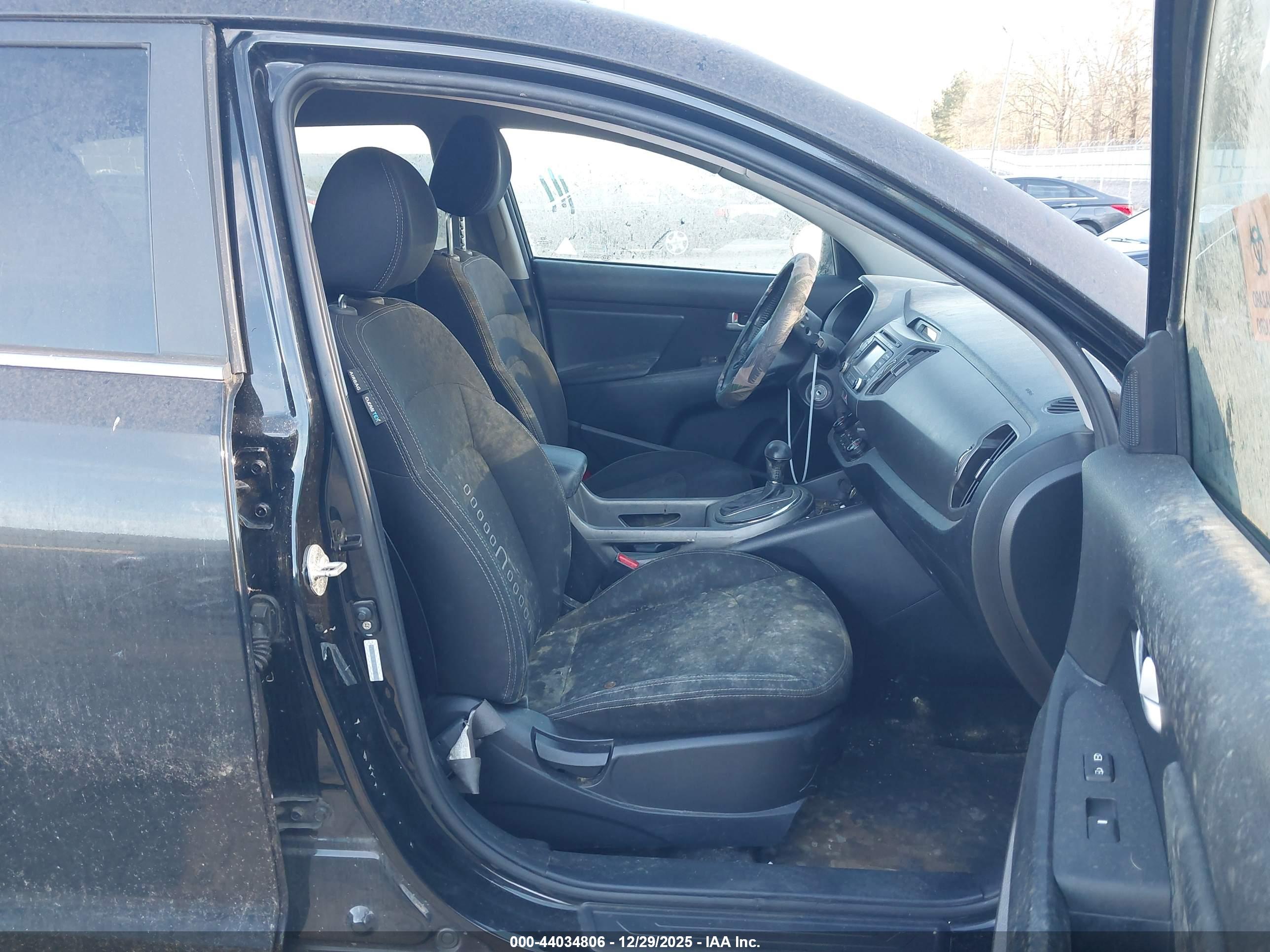 KIA SPORTAGE image 5
