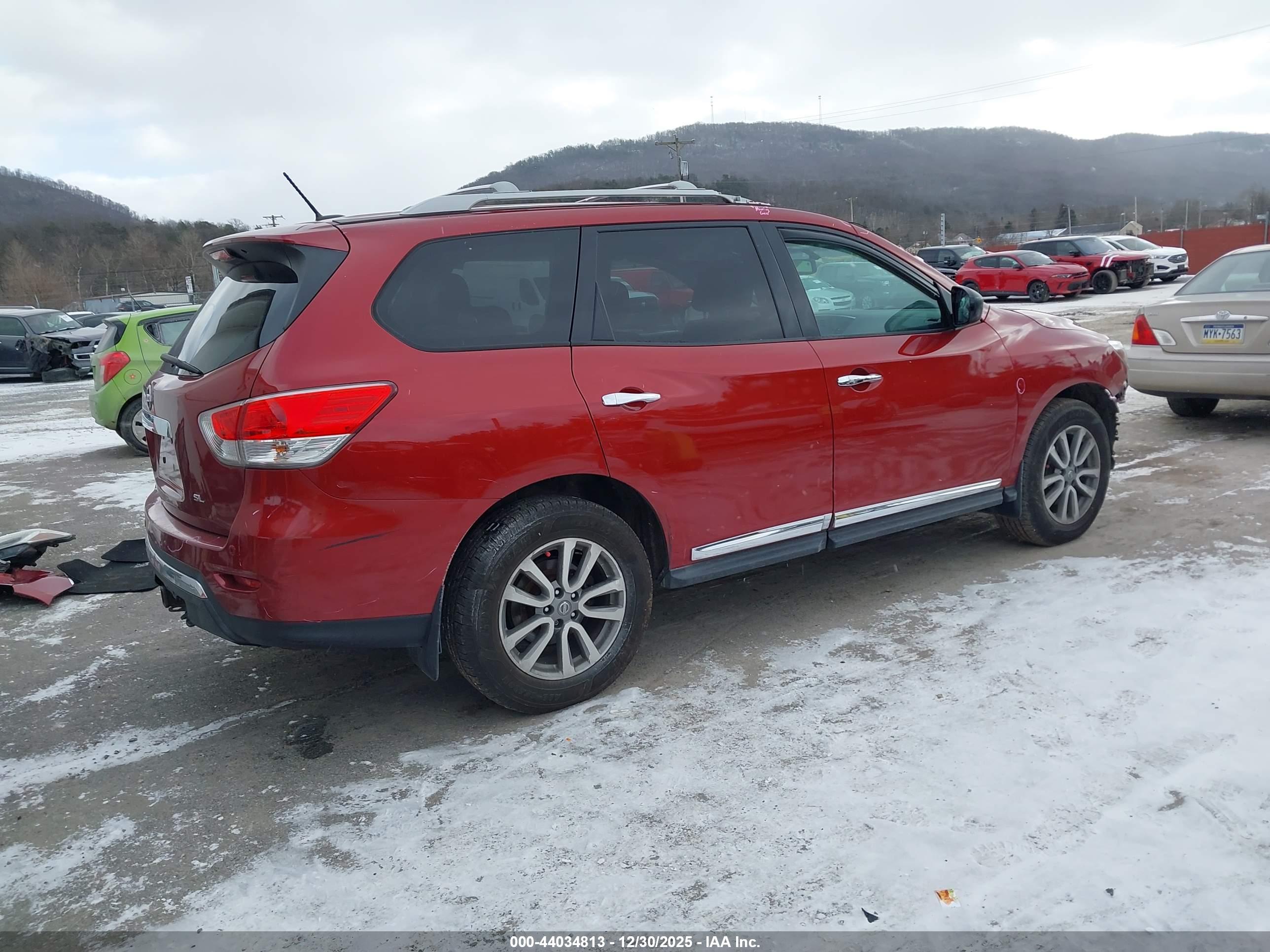 NISSAN PATHFINDER image 4