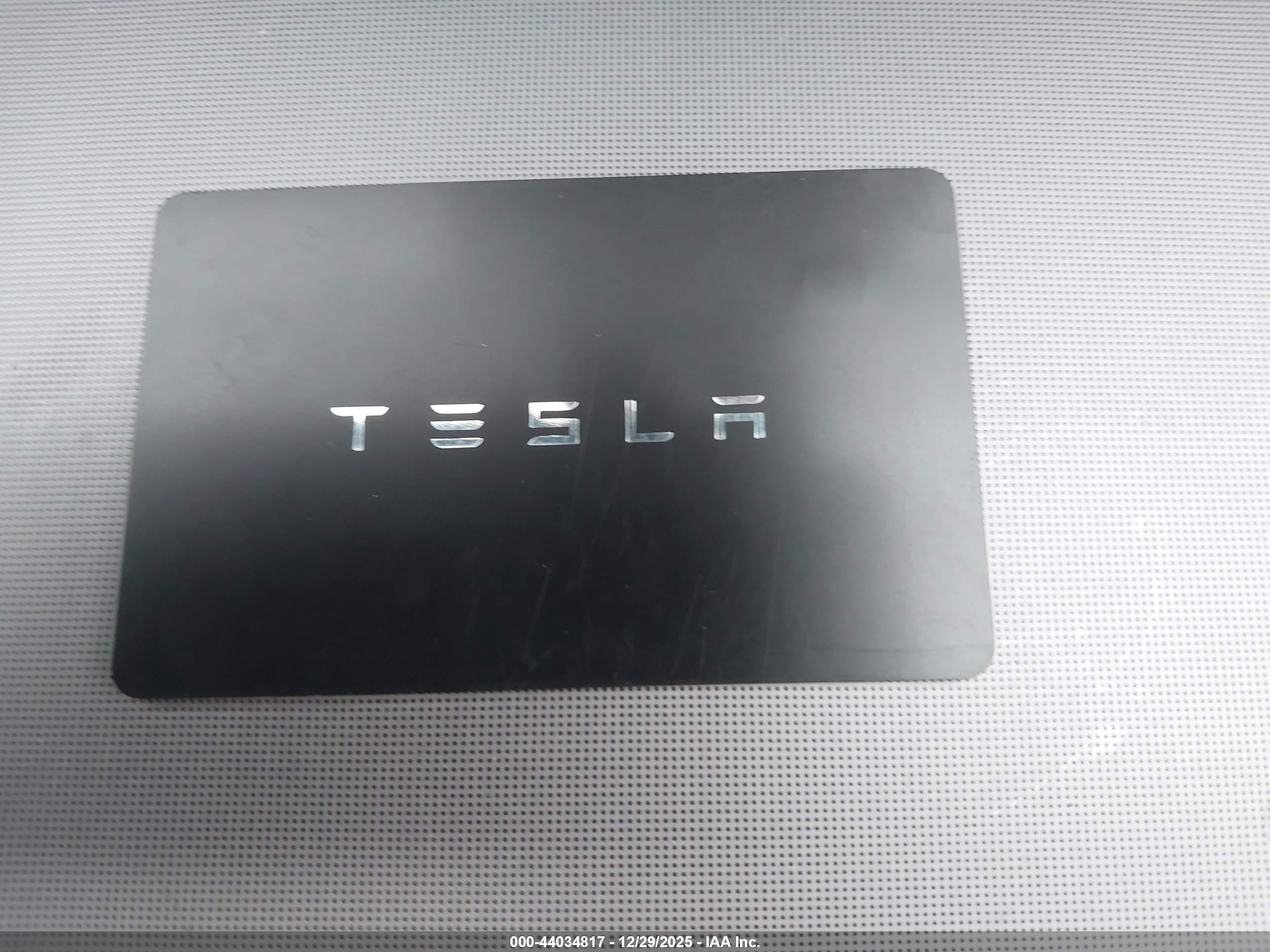 TESLA MODEL image 11