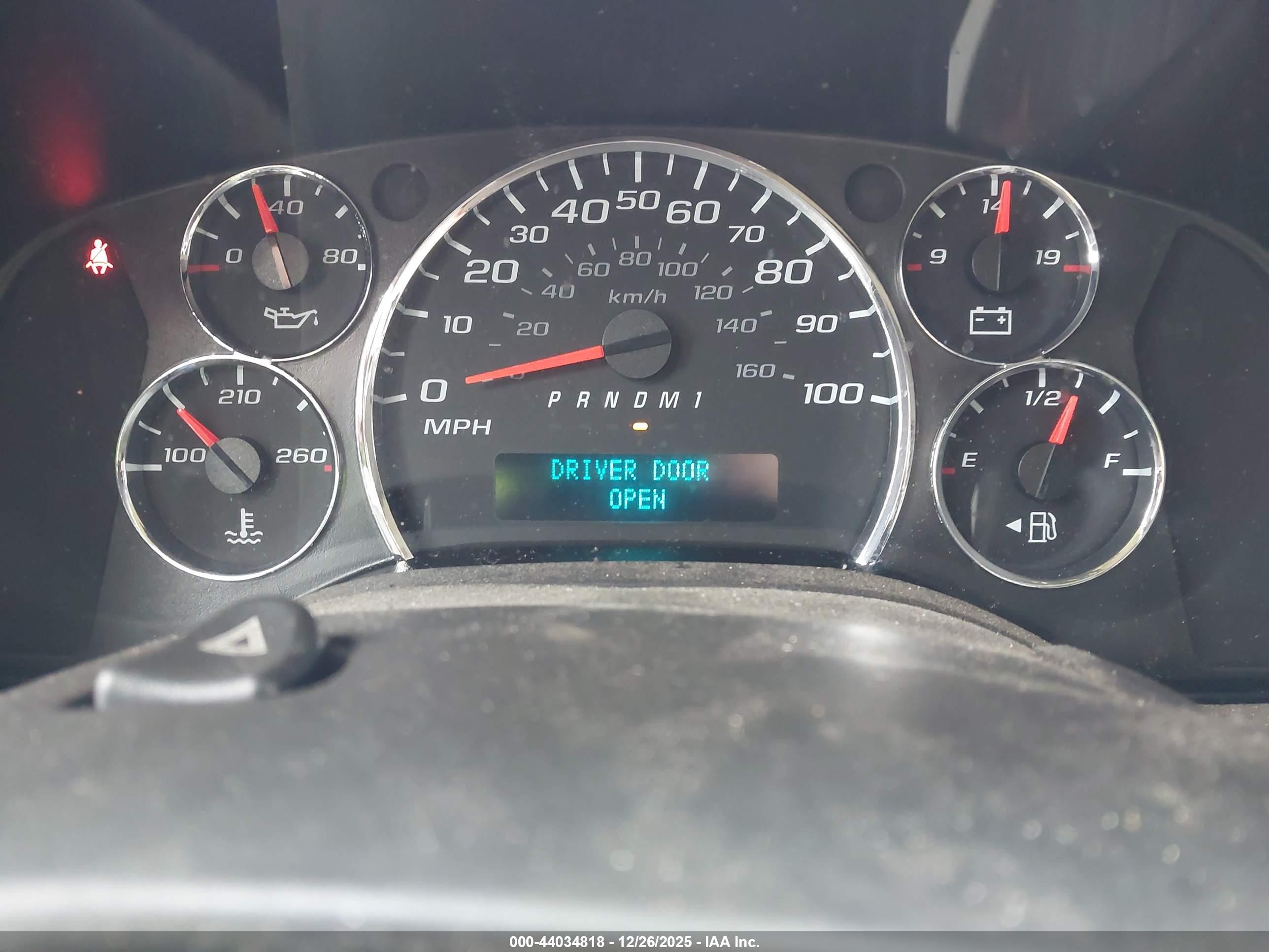 CHEVROLET EXPRESS image 7