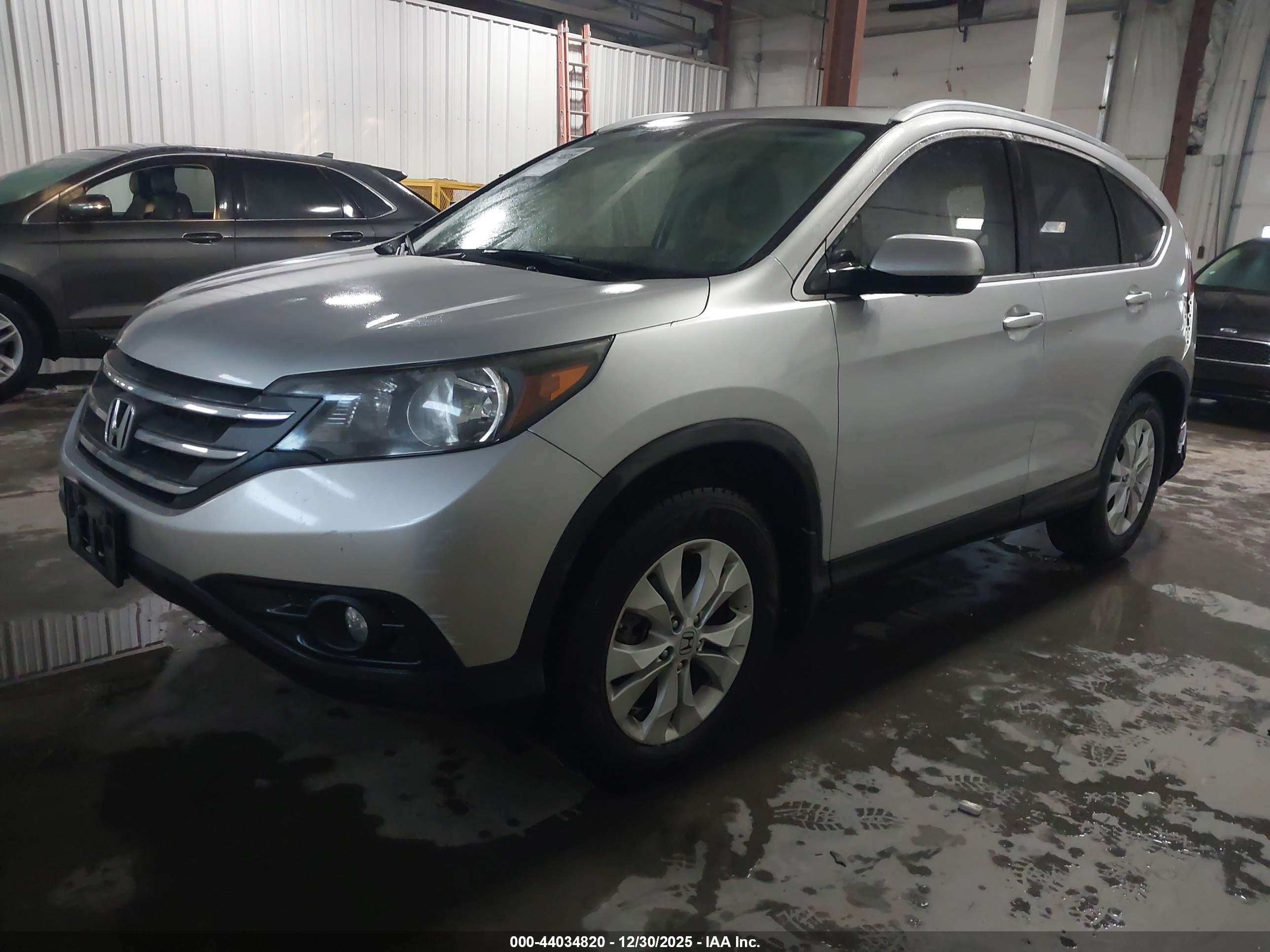 HONDA CR-V image 2