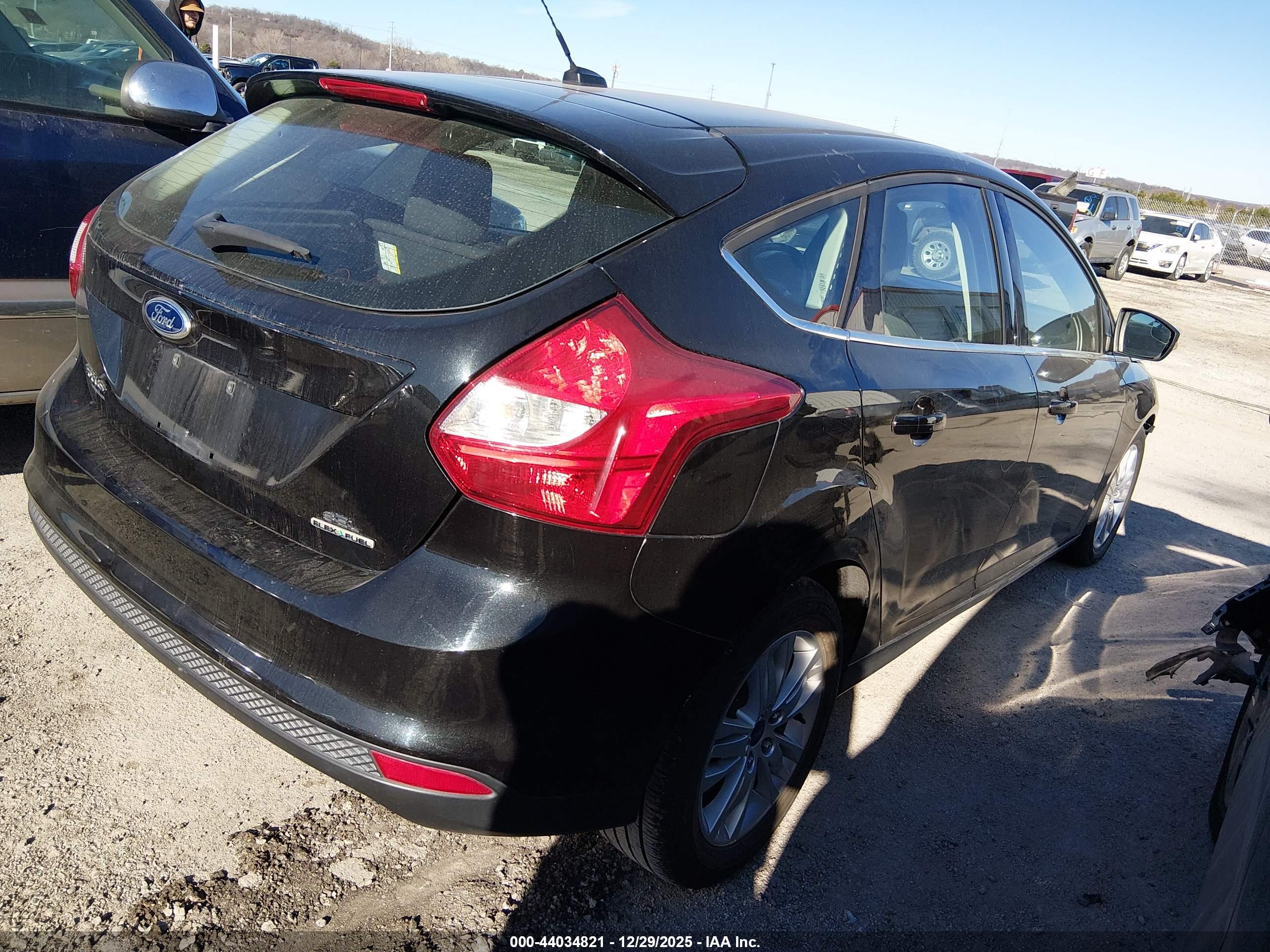 FORD FOCUS image 4