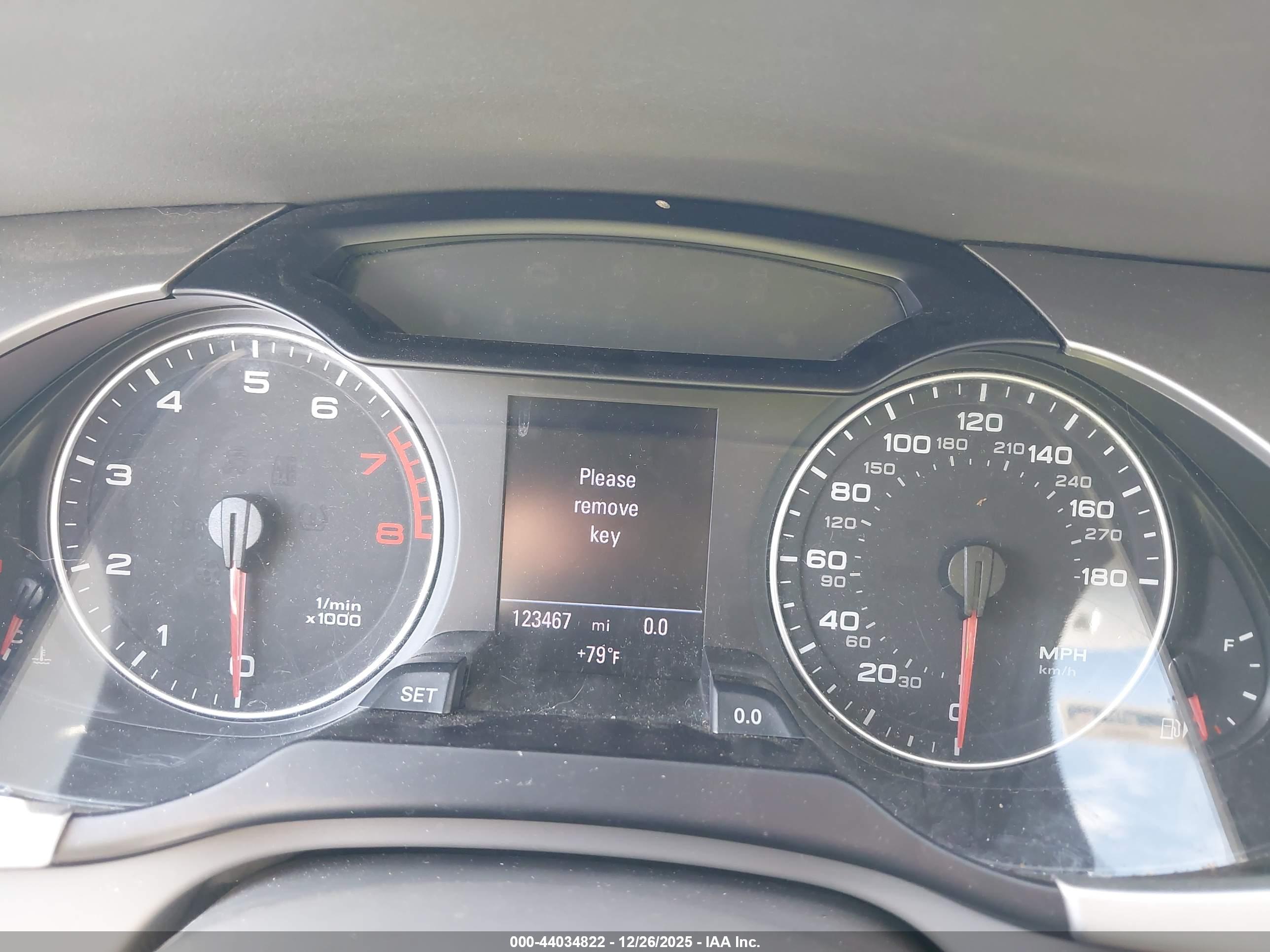AUDI A4 image 7
