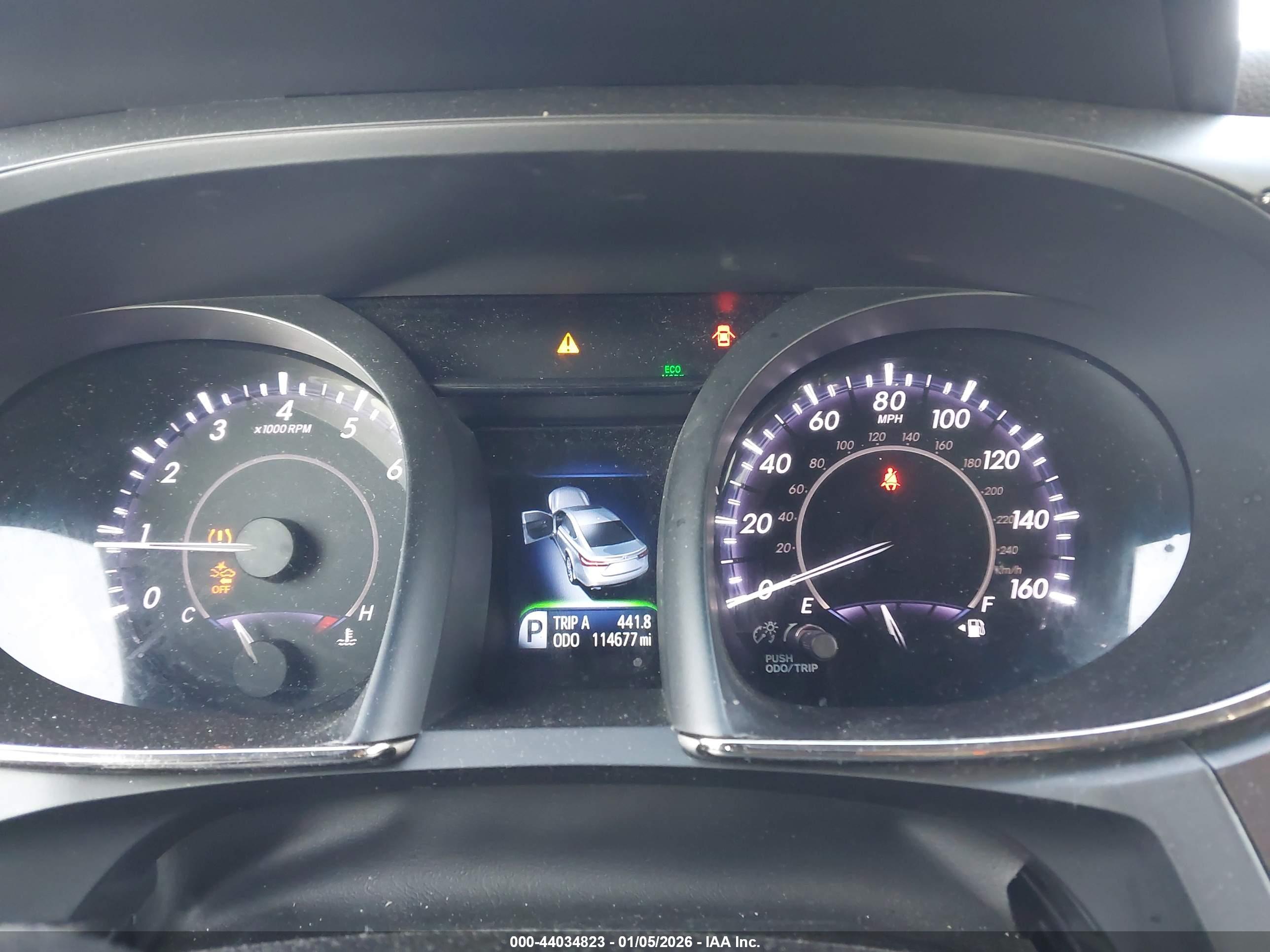 TOYOTA AVALON image 7