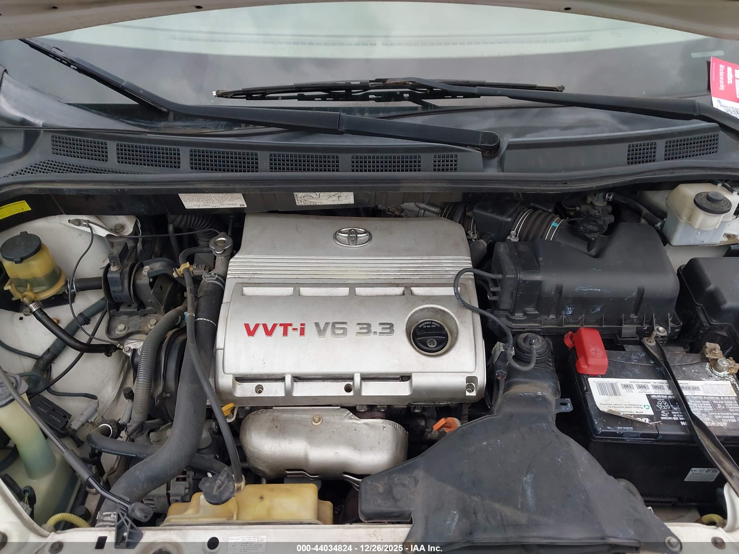 TOYOTA SIENNA image 10