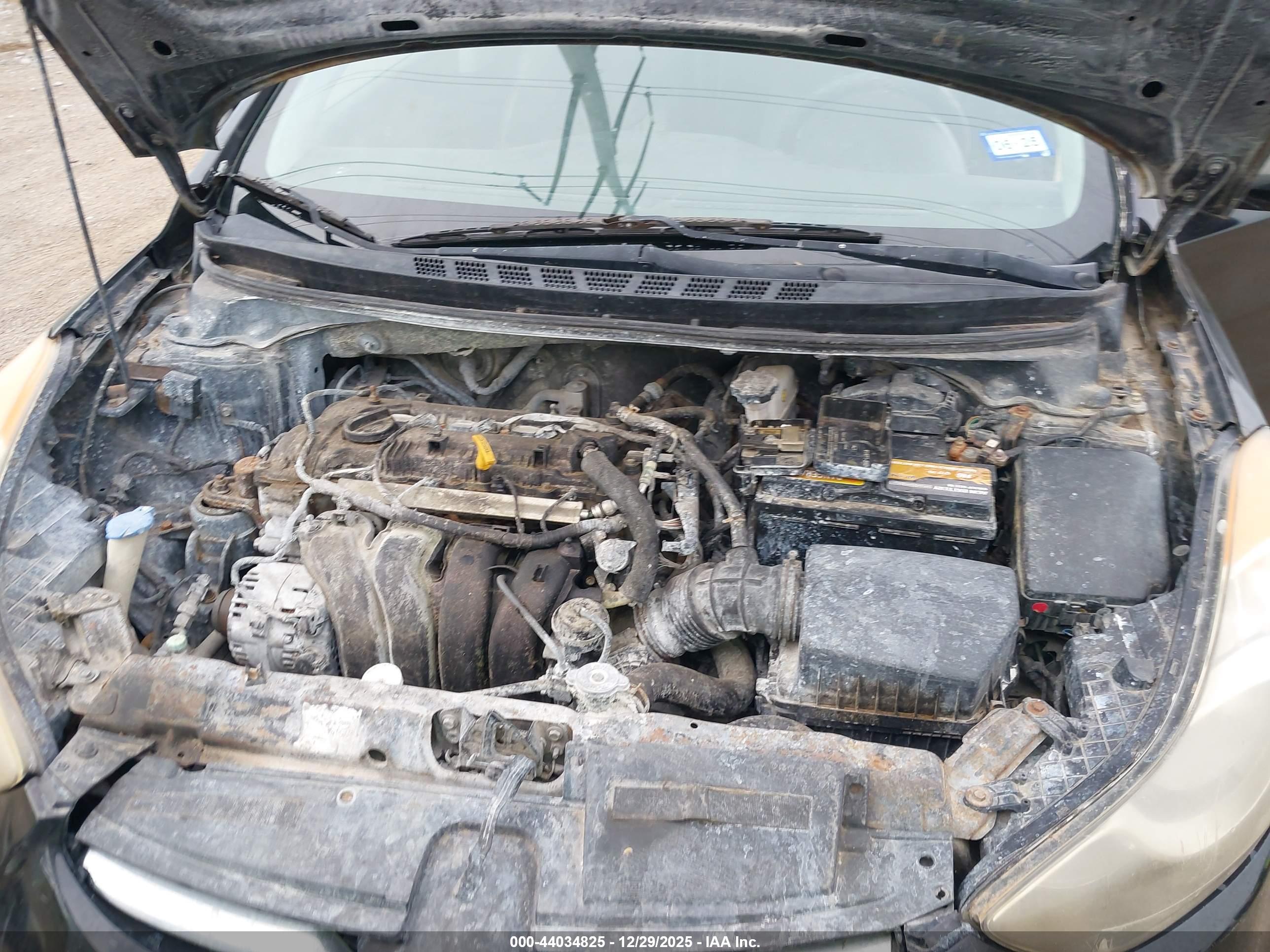 HYUNDAI ELANTRA image 10