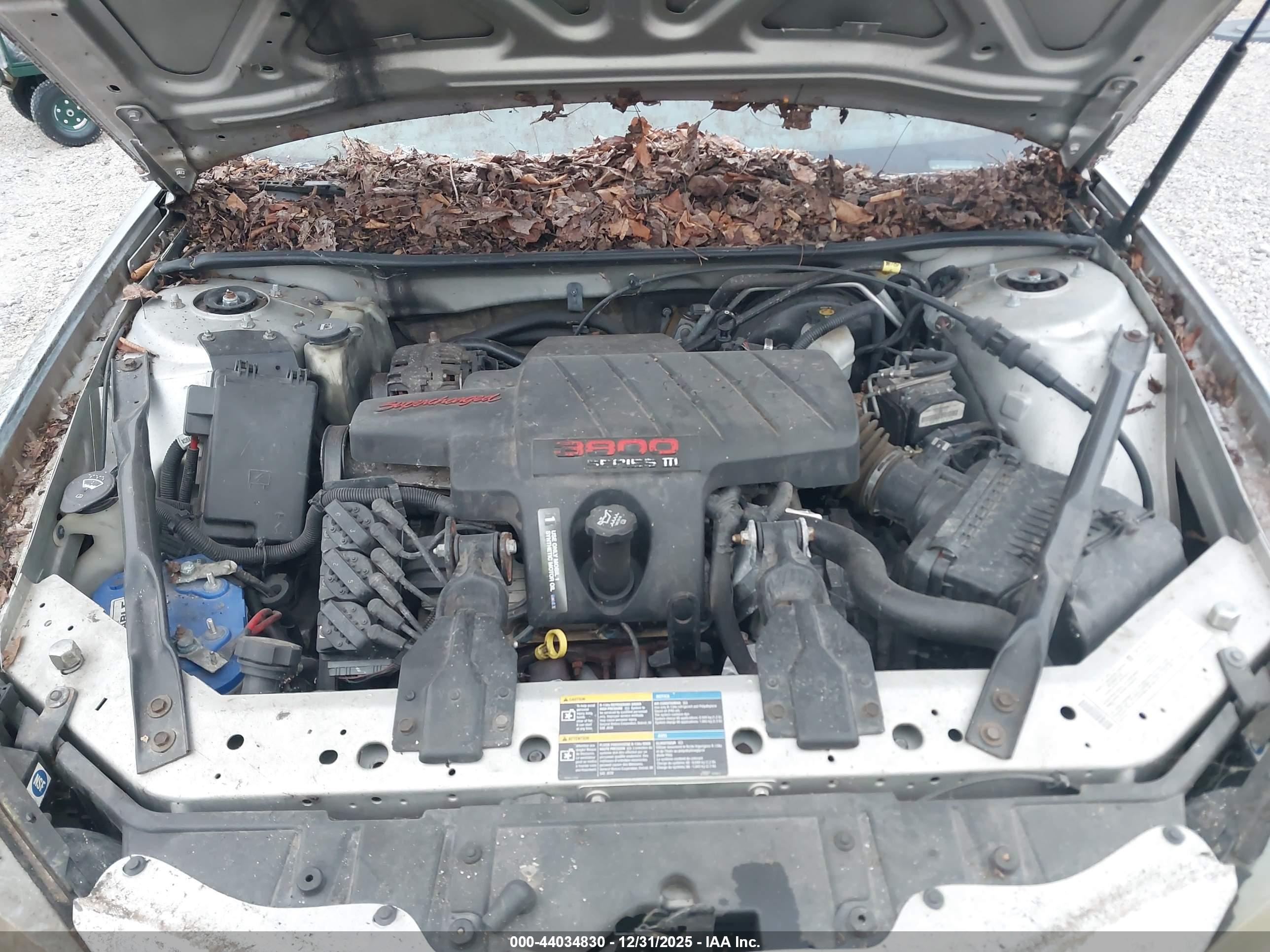 PONTIAC GRAND image 10