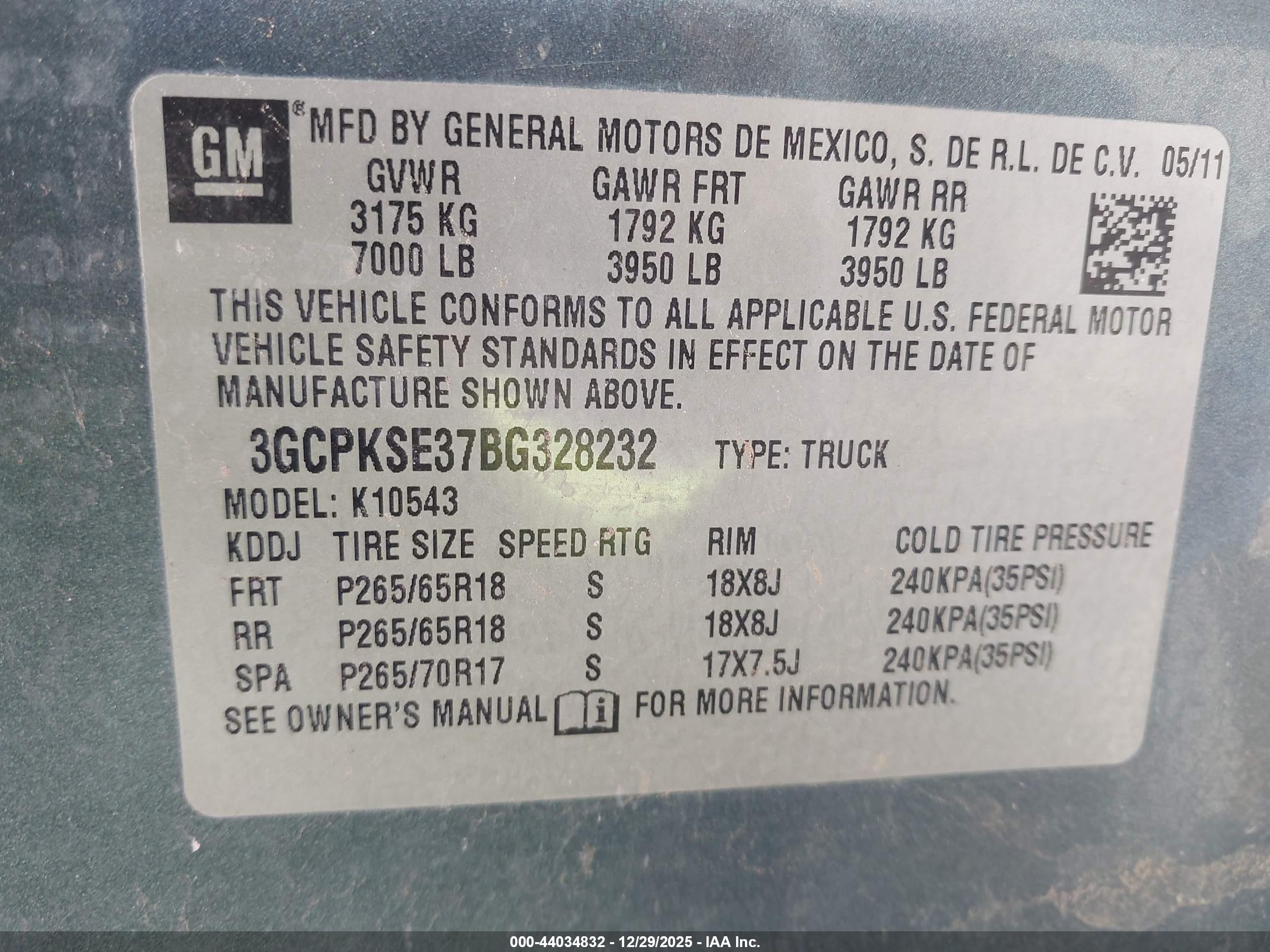CHEVROLET SILVERADO image 9