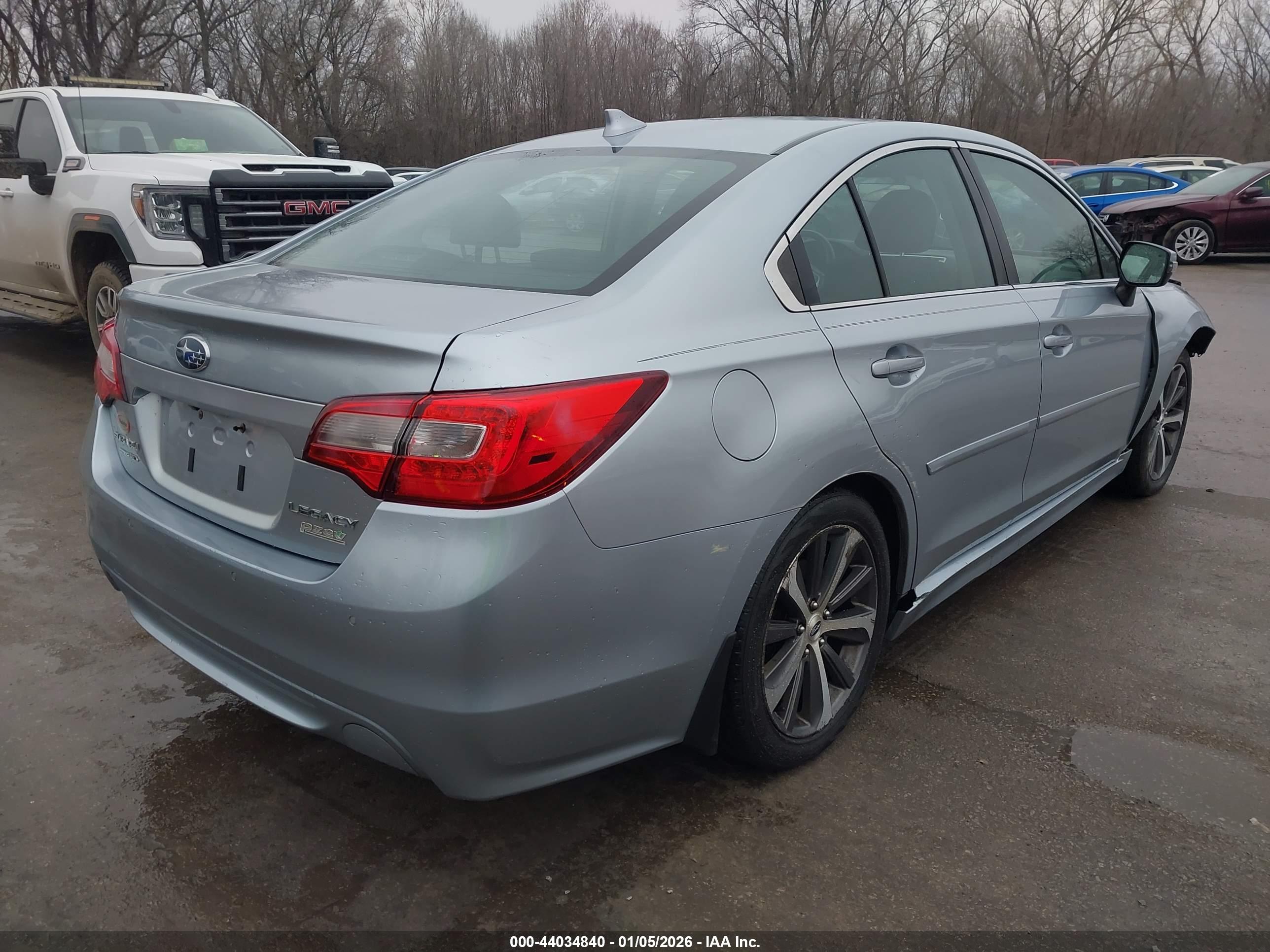 SUBARU LEGACY image 4