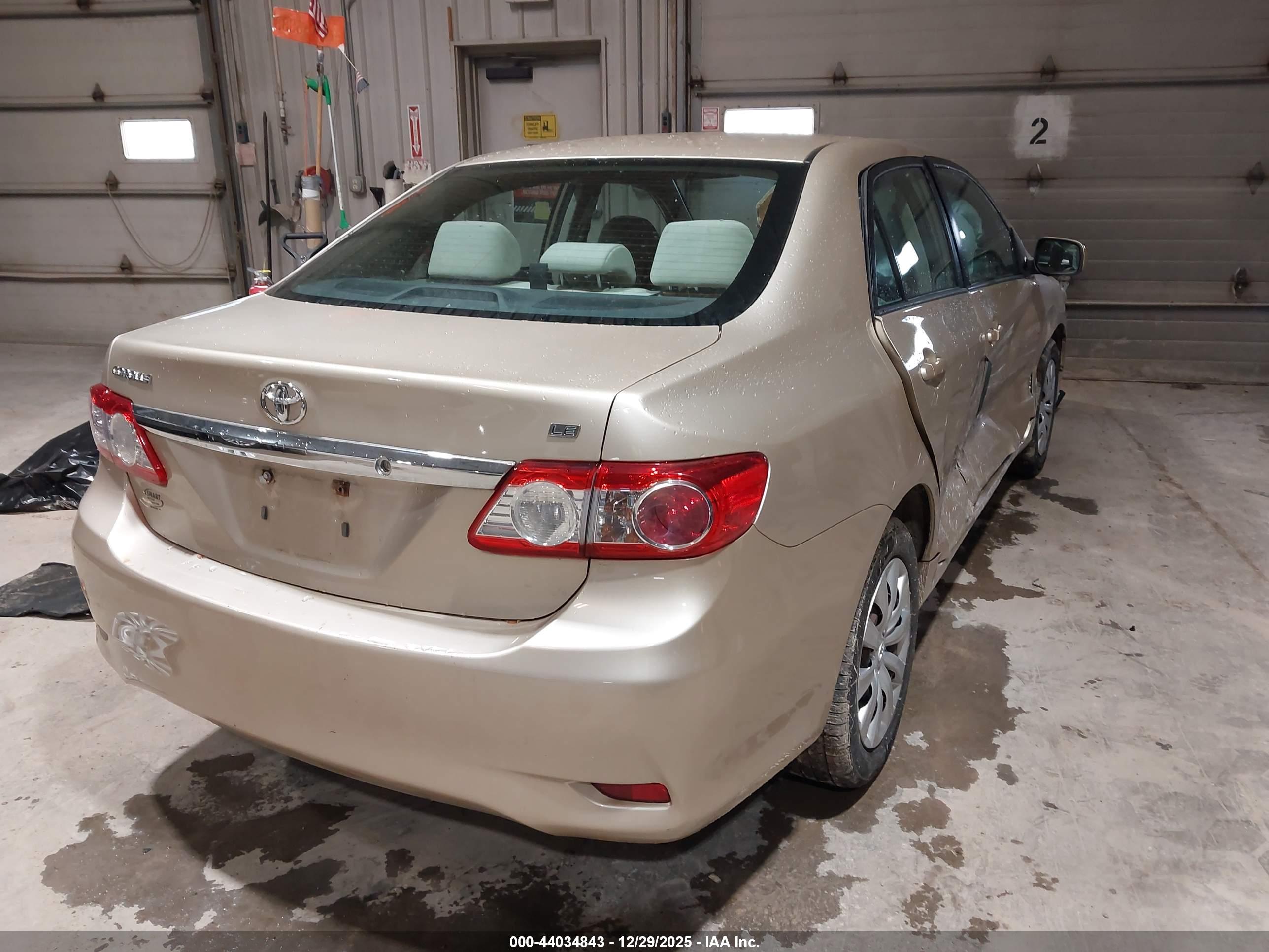 TOYOTA COROLLA image 4