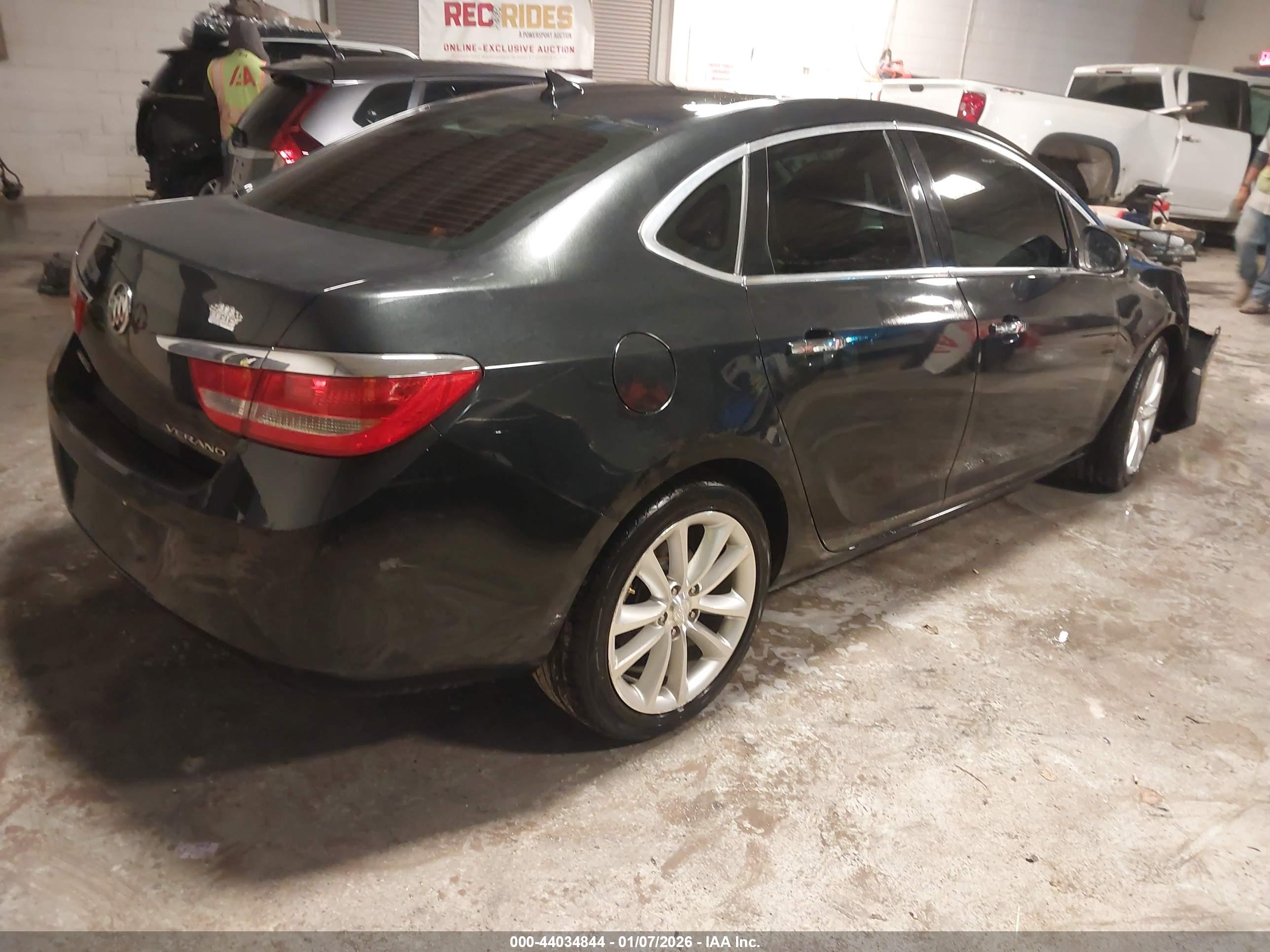BUICK VERANO image 4