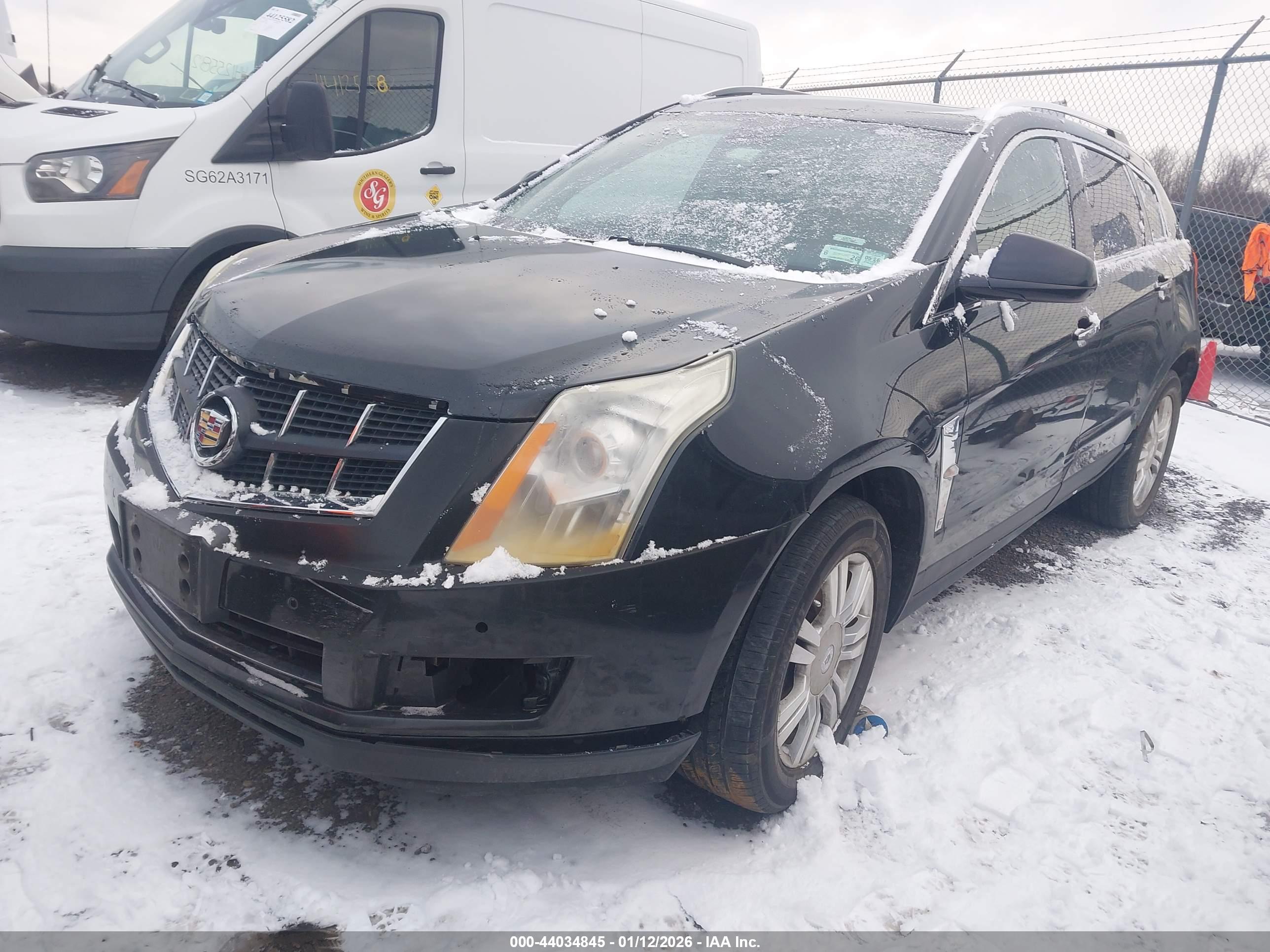 CADILLAC SRX image 2