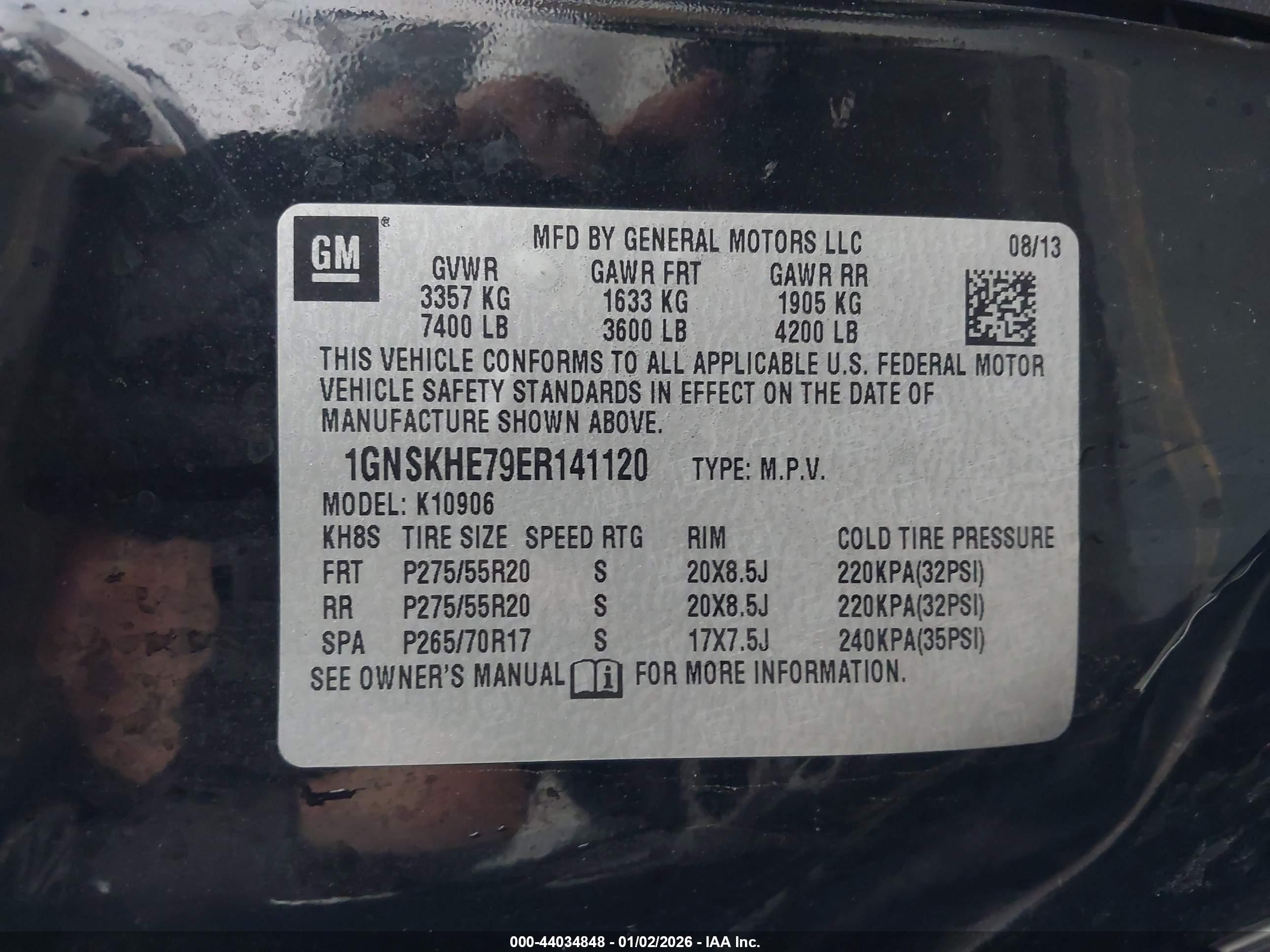 CHEVROLET SUBURBAN image 9