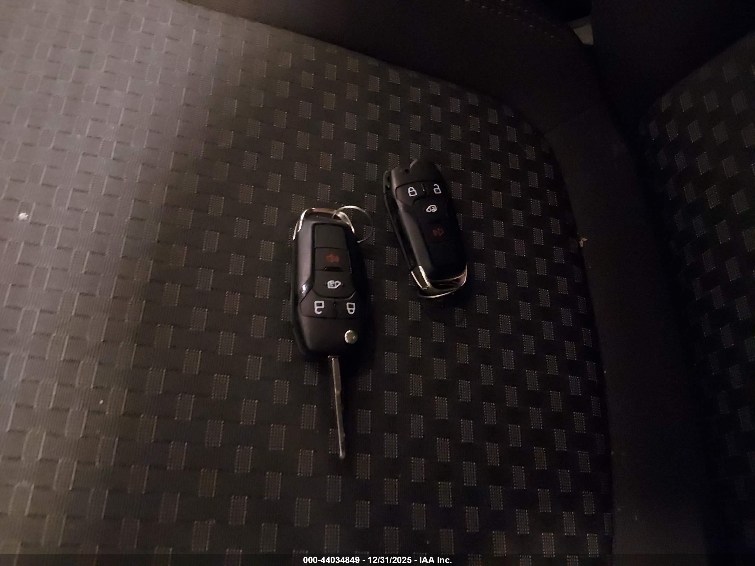 FORD TRANSIT image 11
