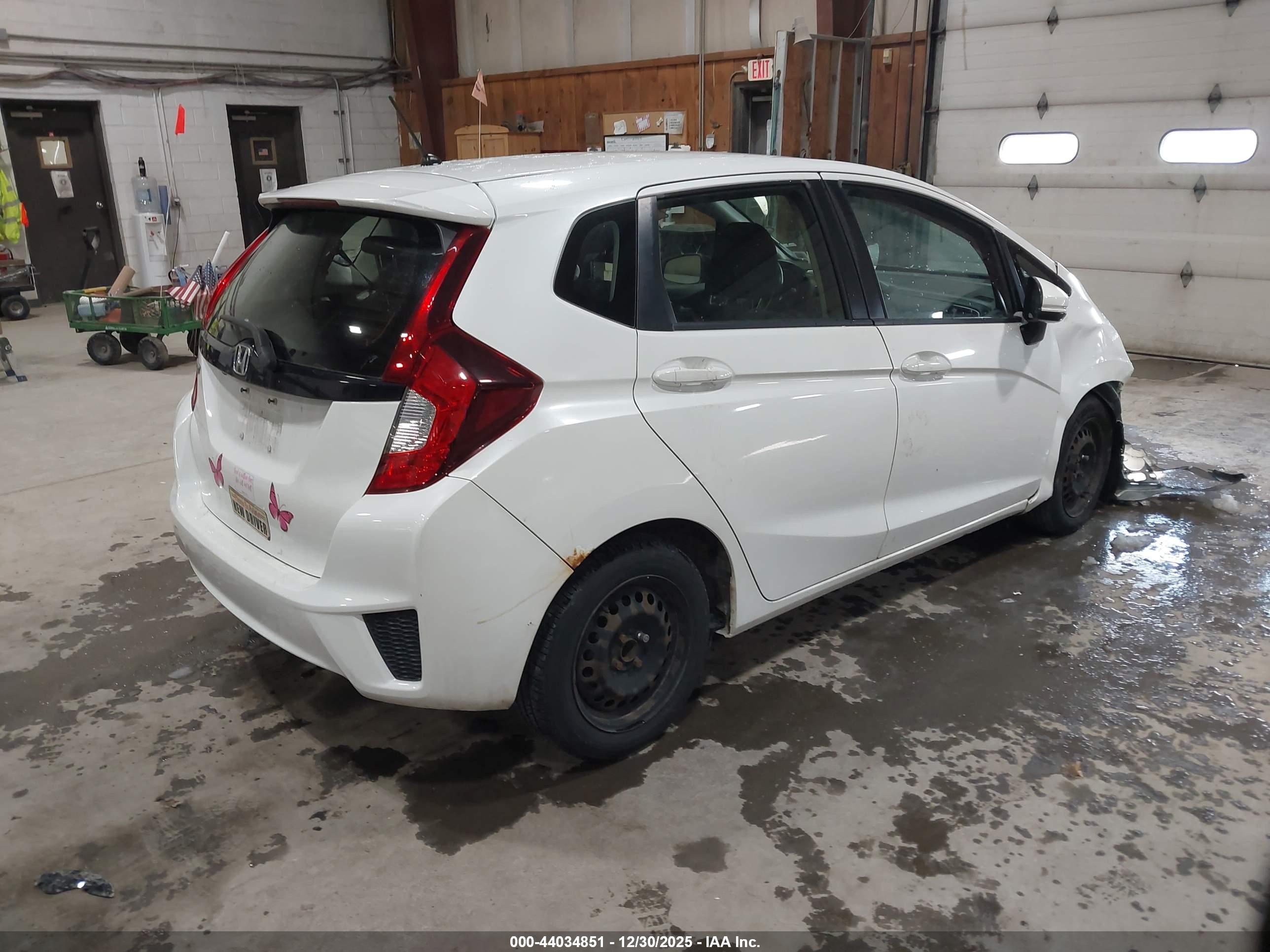HONDA FIT image 4