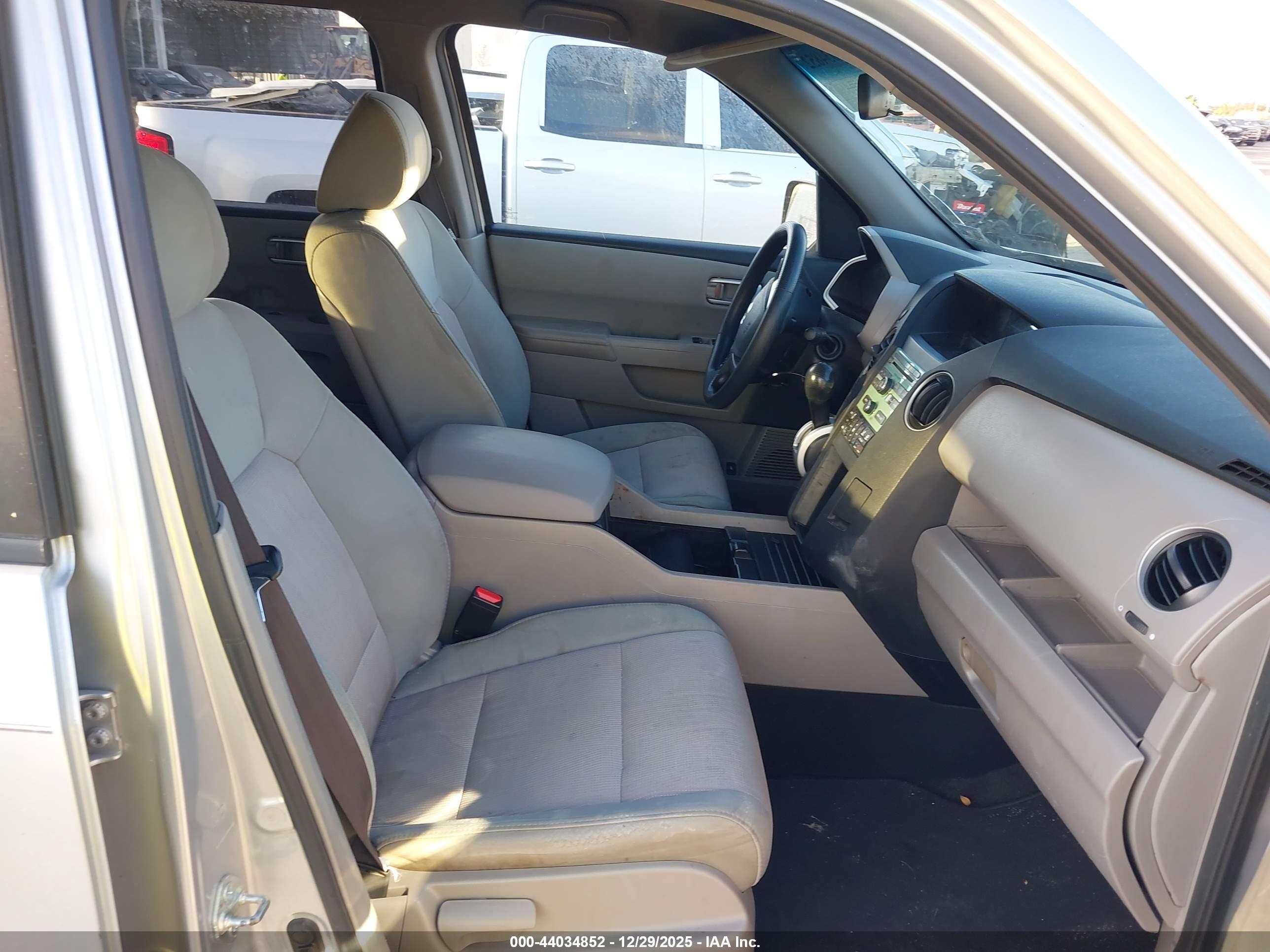 HONDA PILOT image 5