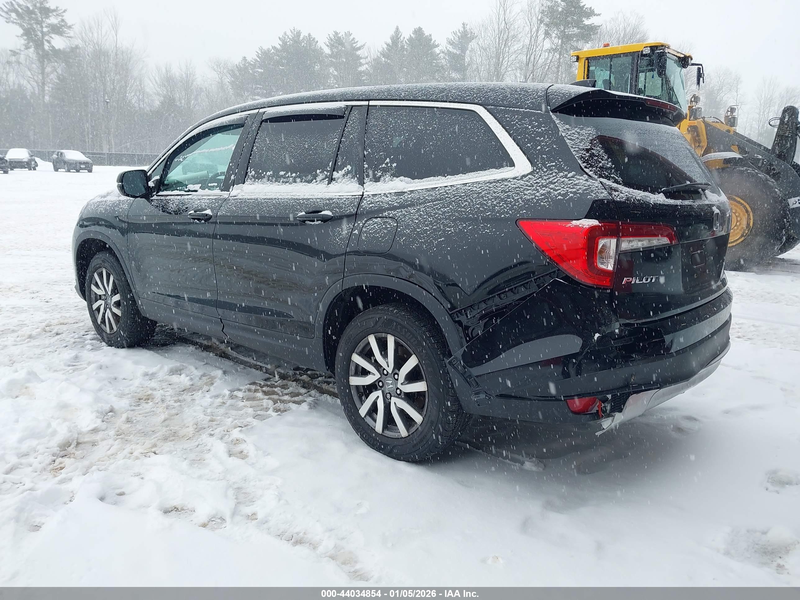 HONDA PILOT image 3