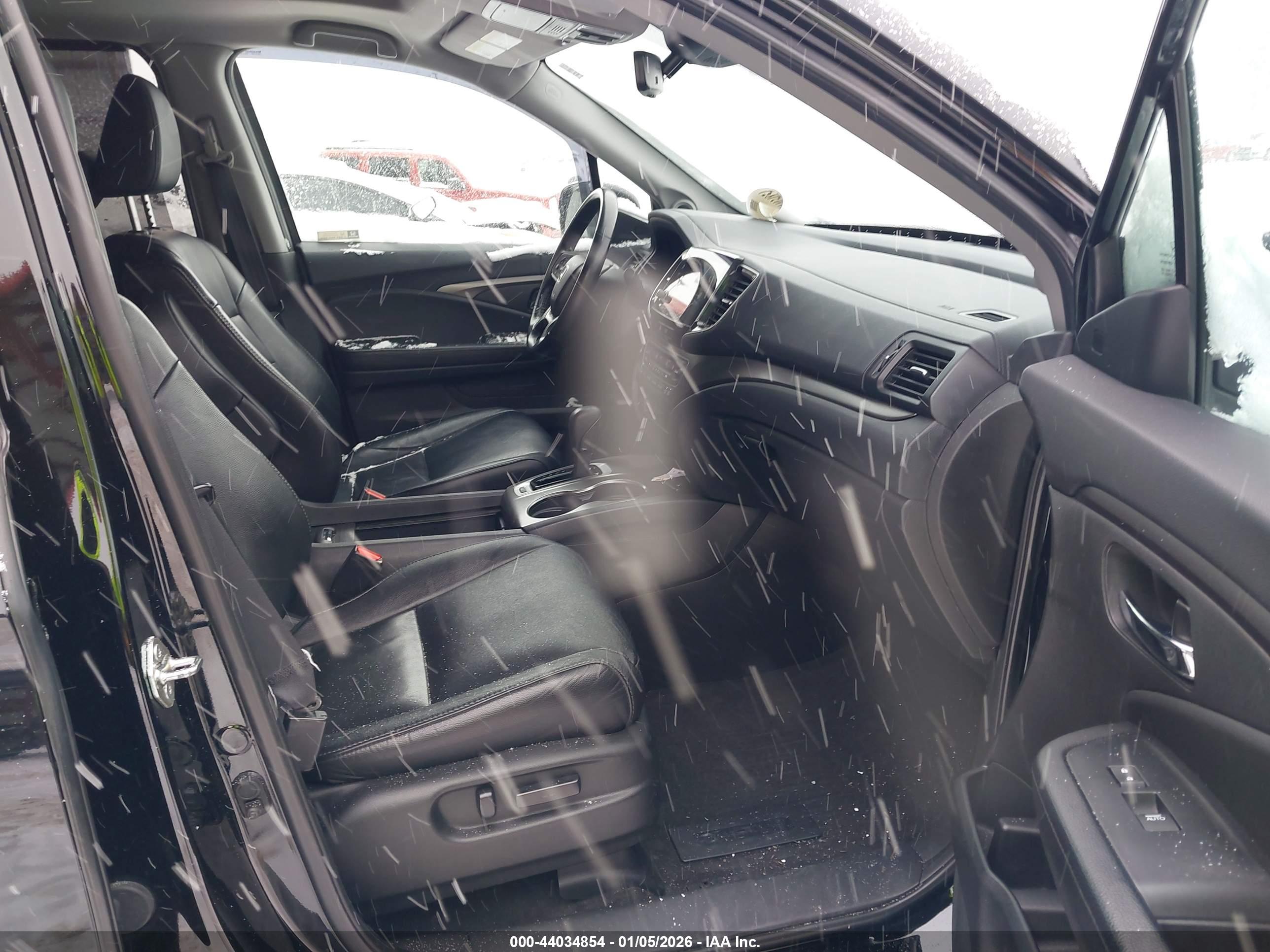 HONDA PILOT image 5