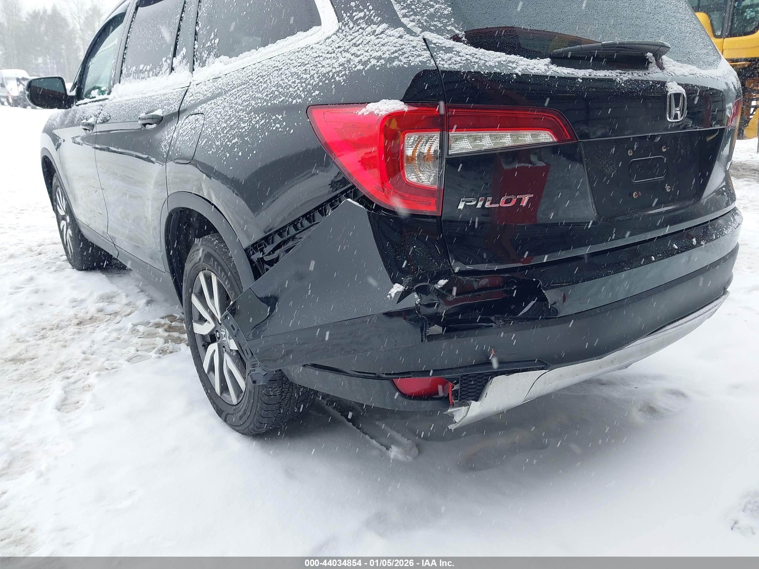 HONDA PILOT image 6