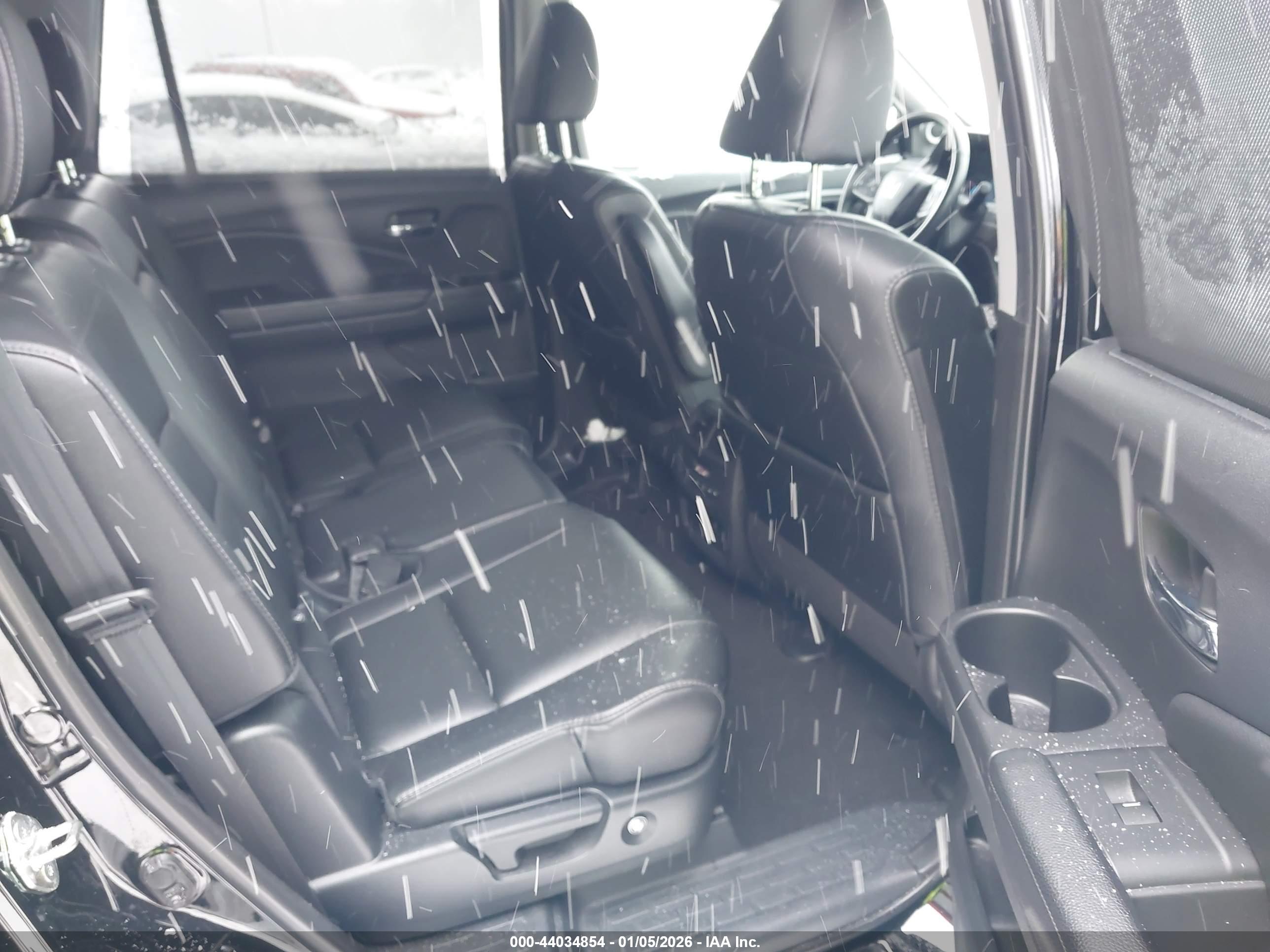 HONDA PILOT image 8