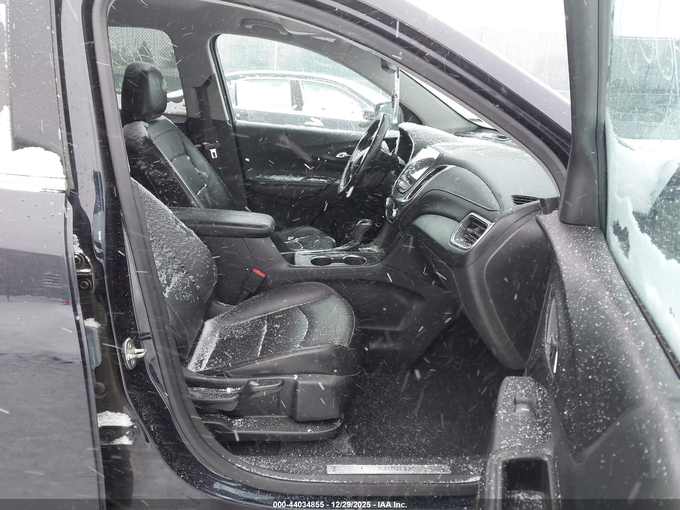 CHEVROLET EQUINOX image 5