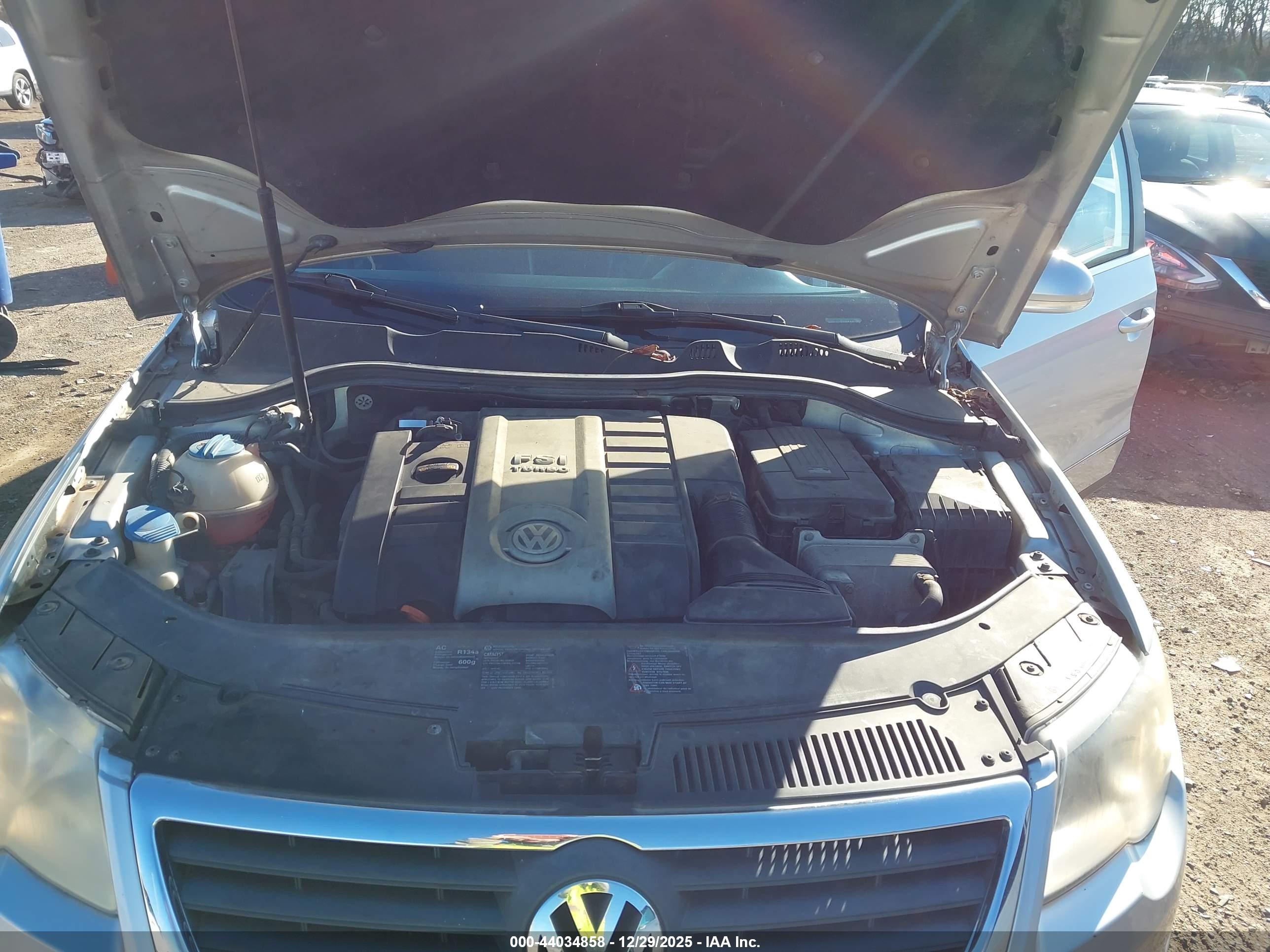 VOLKSWAGEN PASSAT image 10