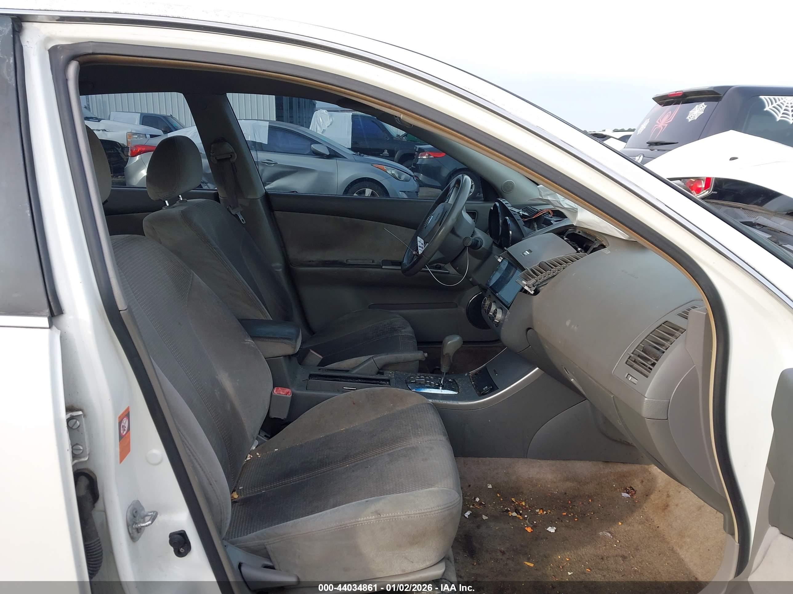 NISSAN ALTIMA image 5