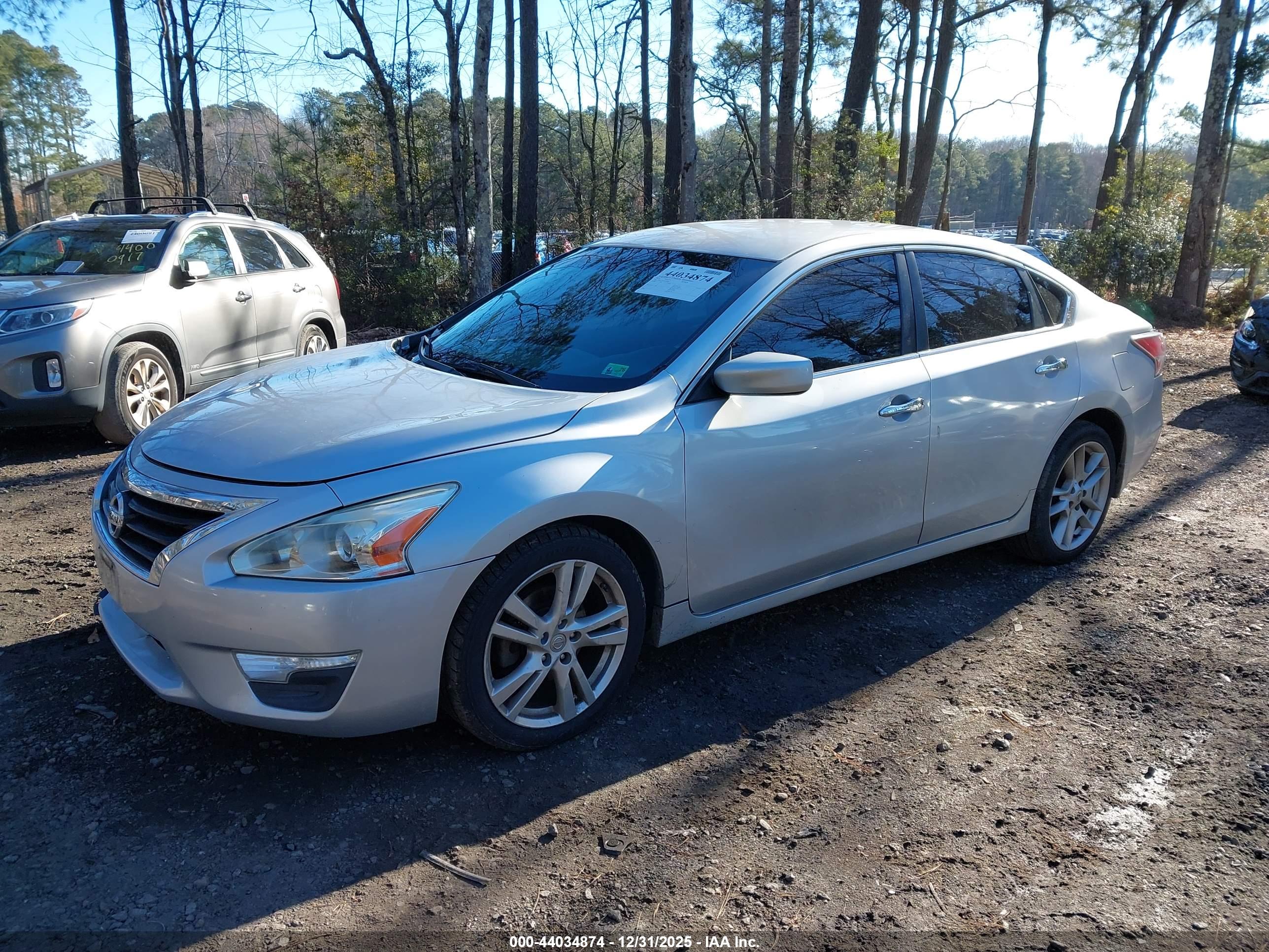 NISSAN ALTIMA image 2