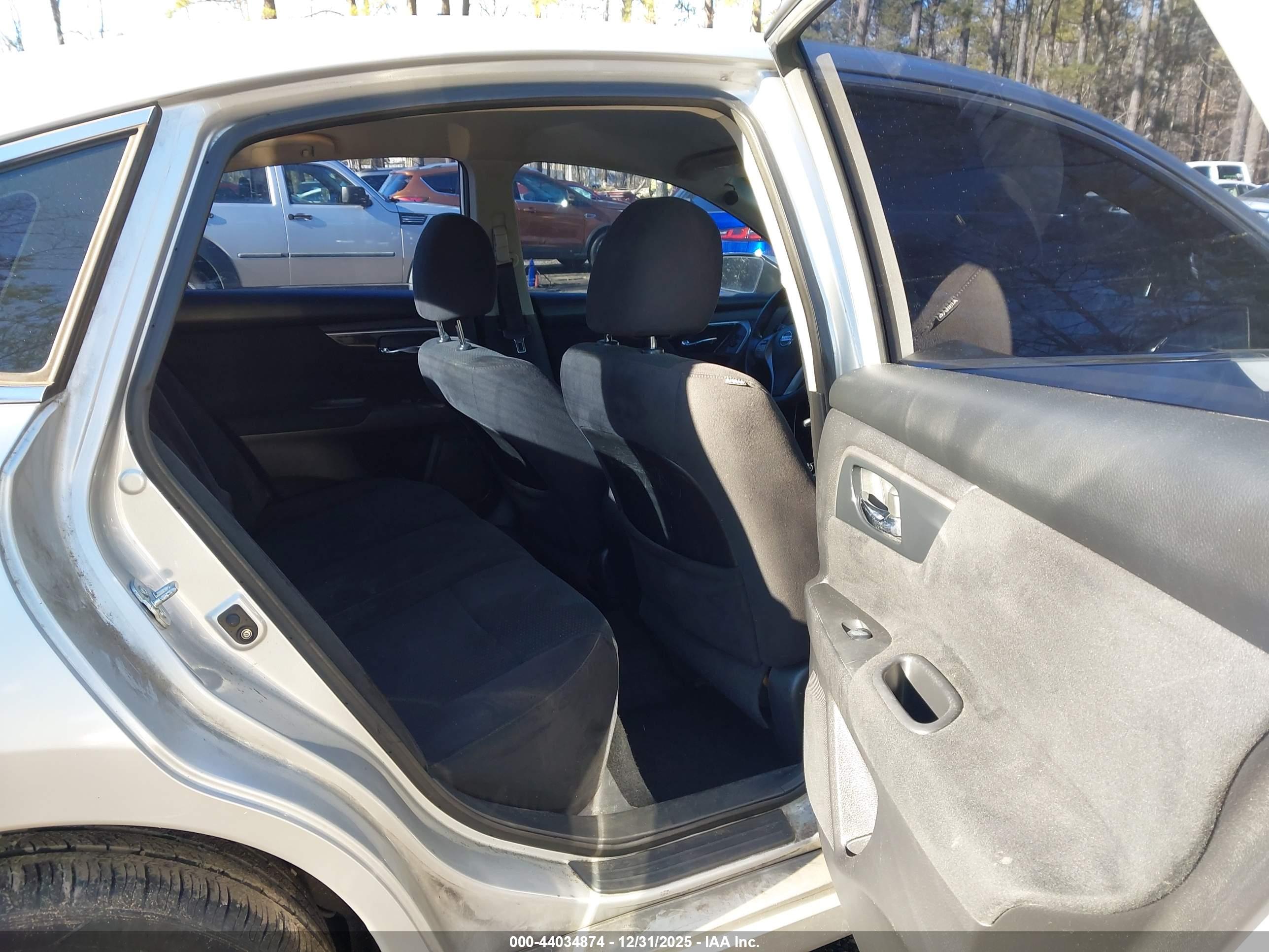 NISSAN ALTIMA image 8
