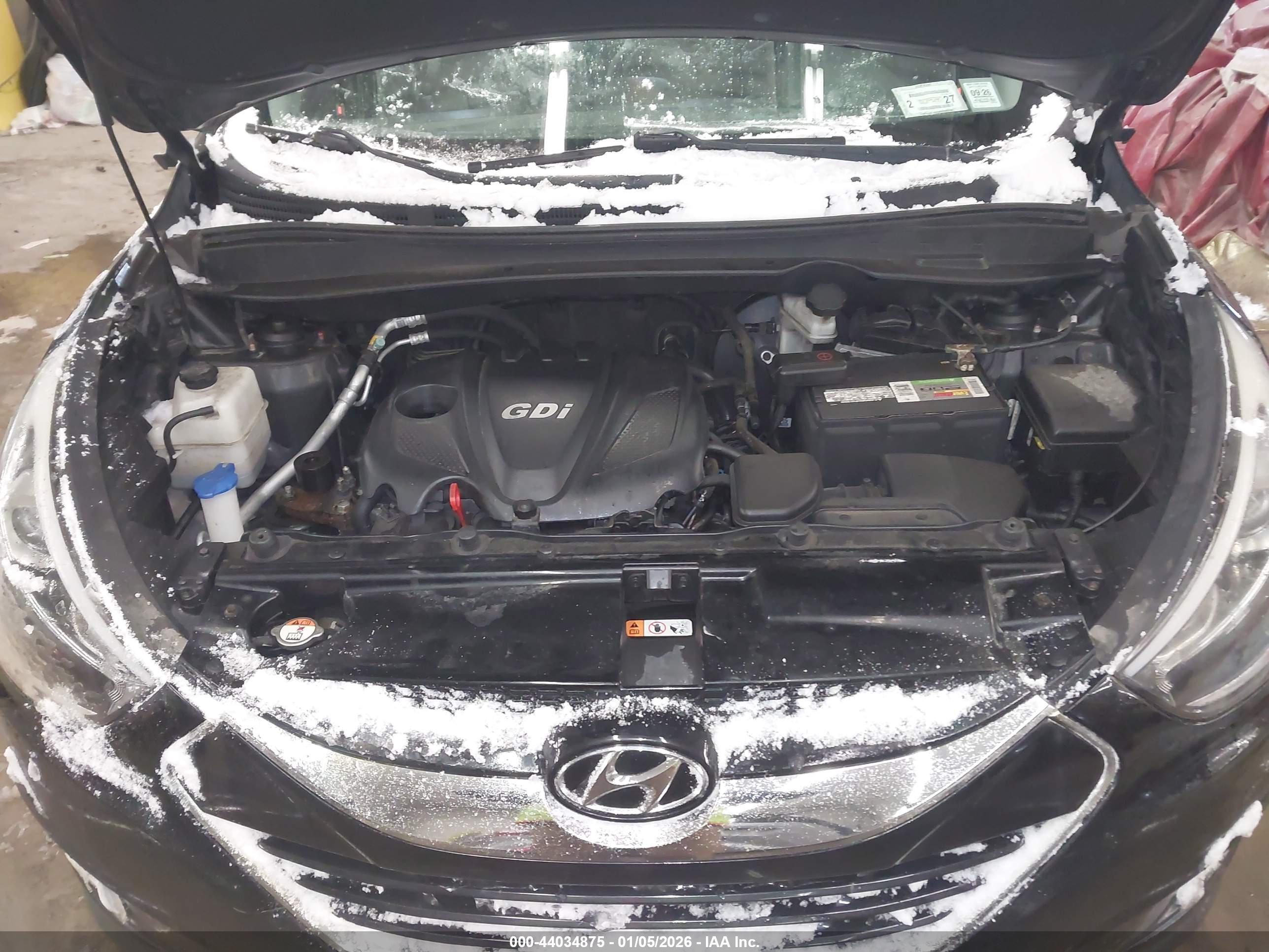 HYUNDAI TUCSON image 10