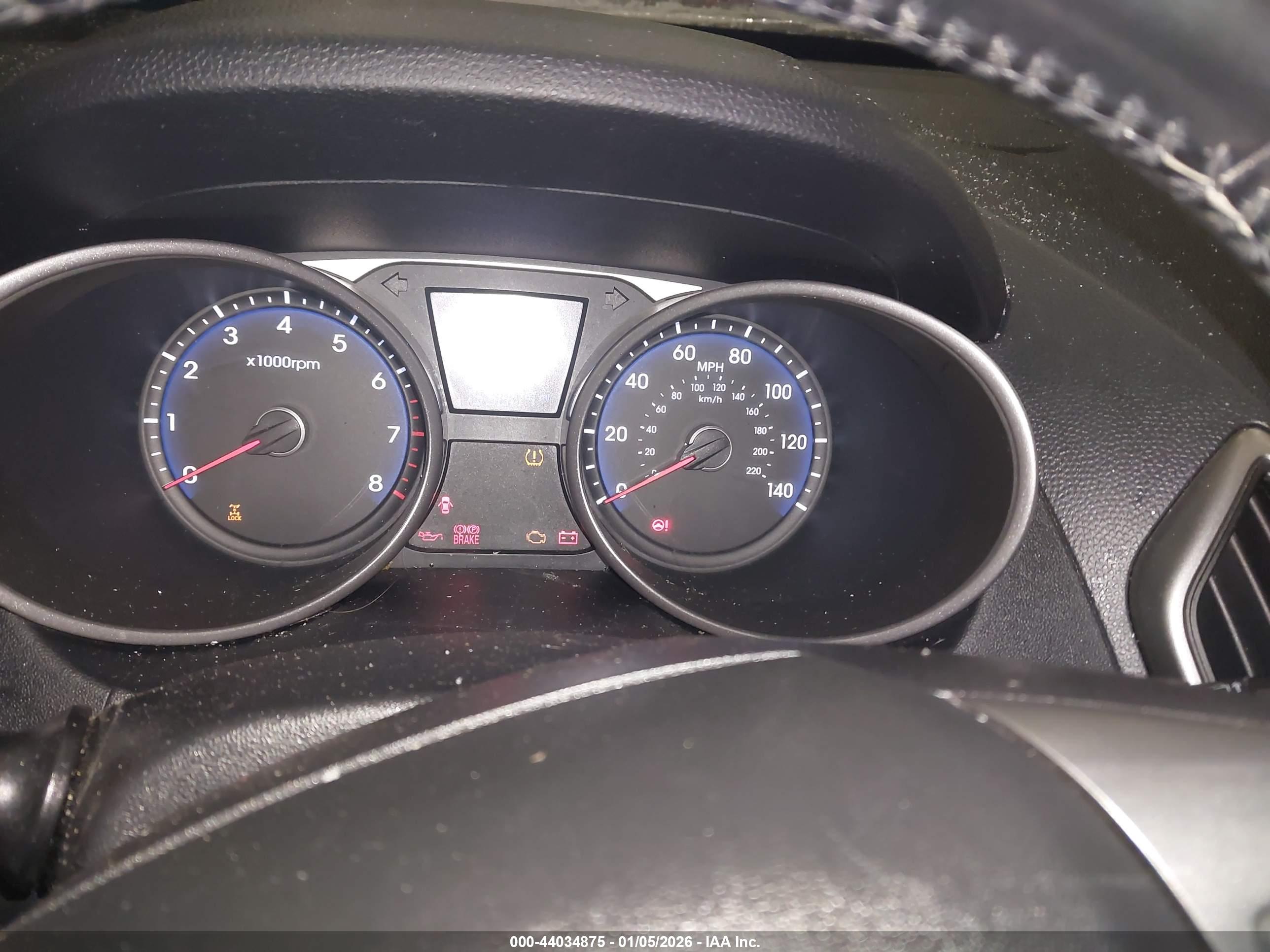 HYUNDAI TUCSON image 7