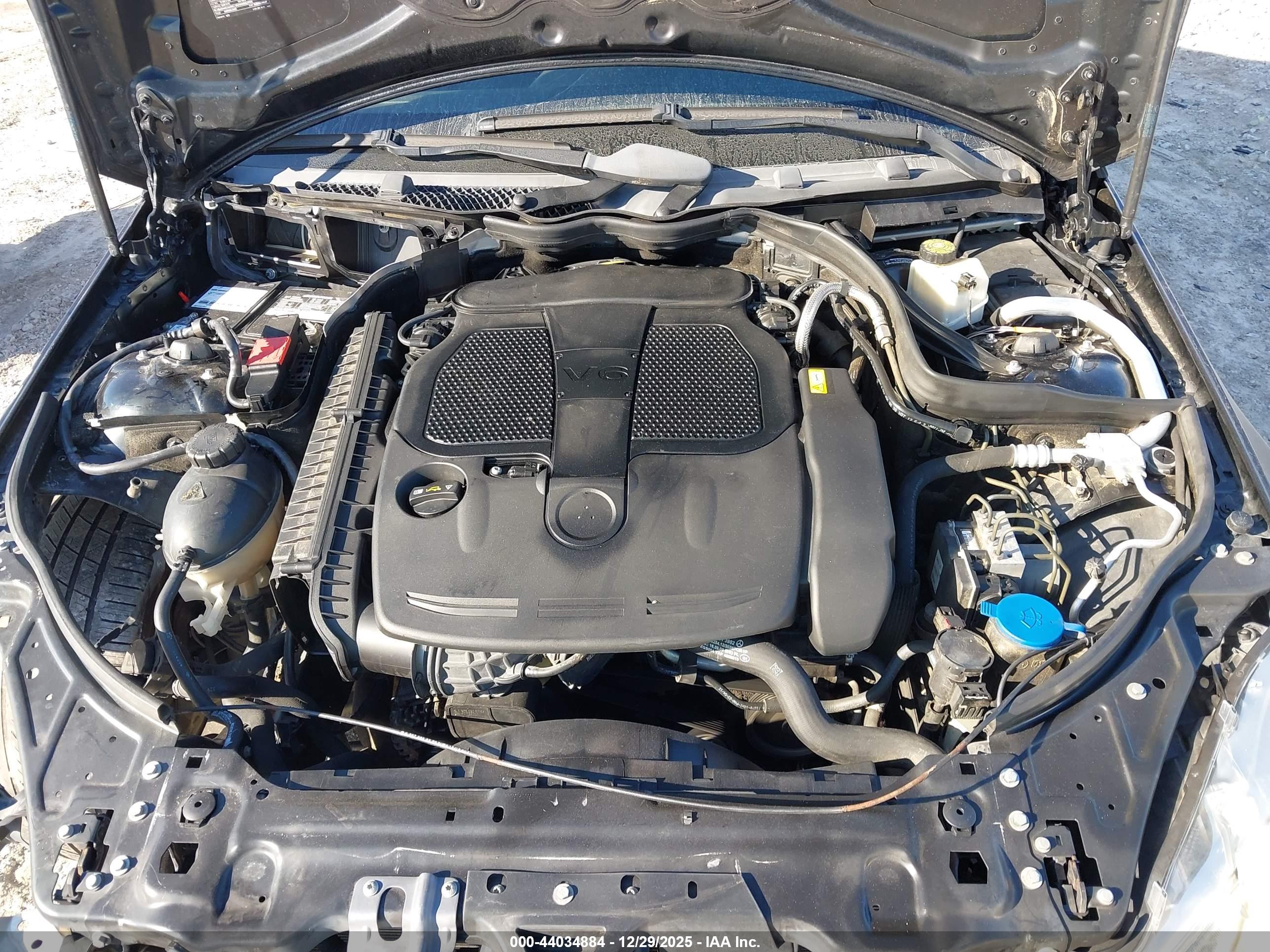MERCEDES-BENZ E image 10
