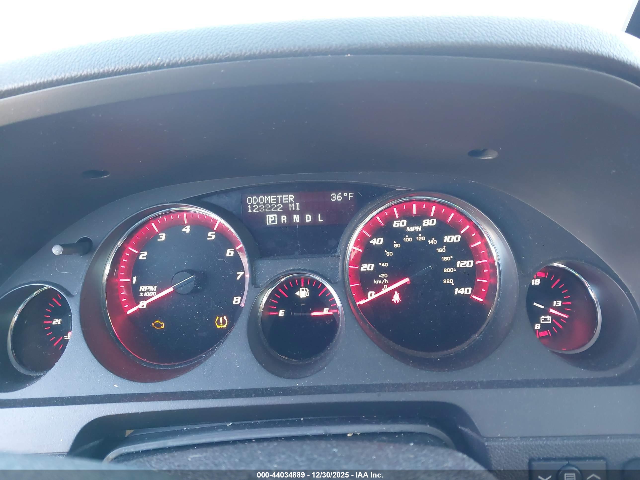 GMC ACADIA image 7