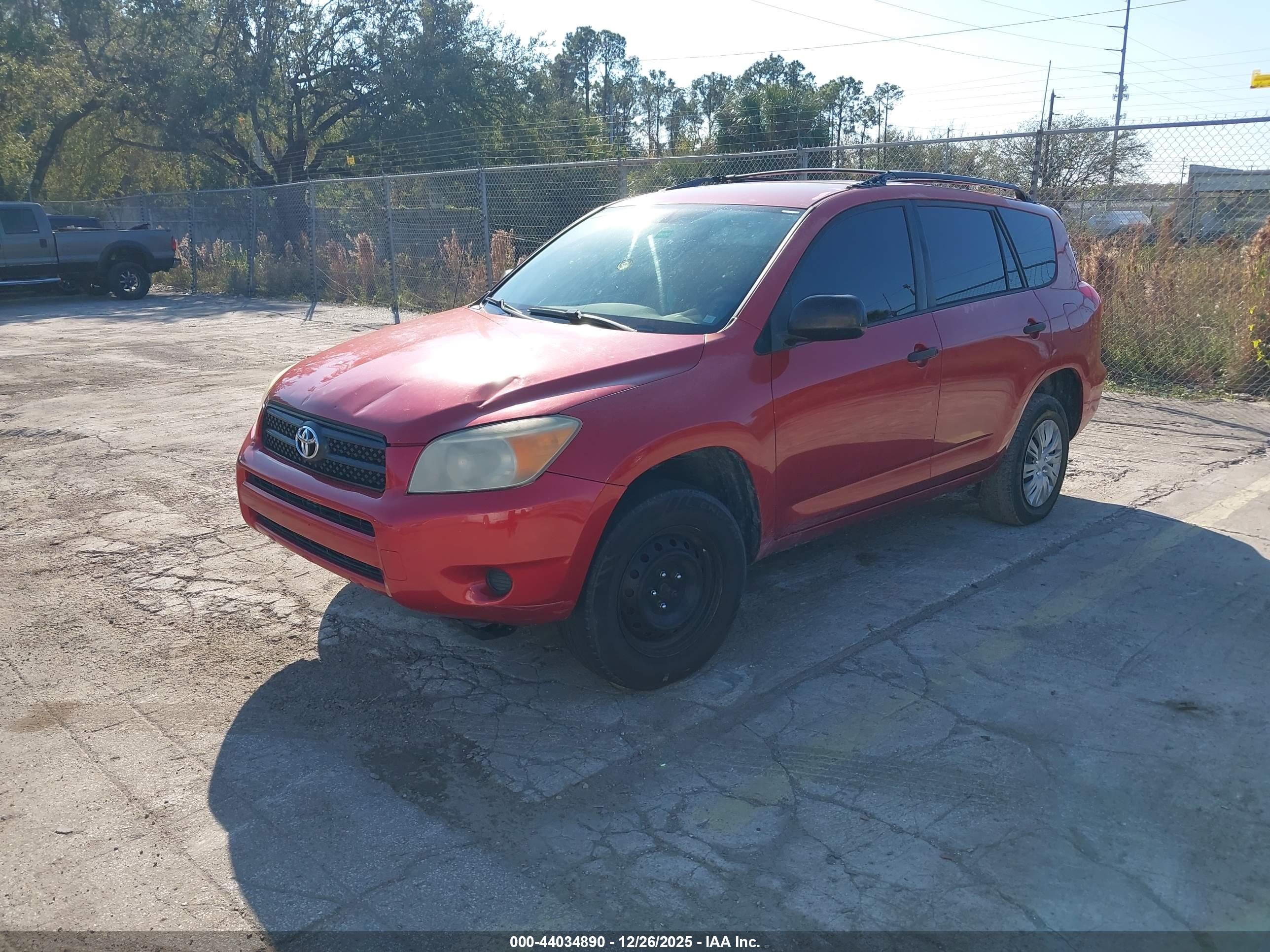 TOYOTA RAV4 image 2