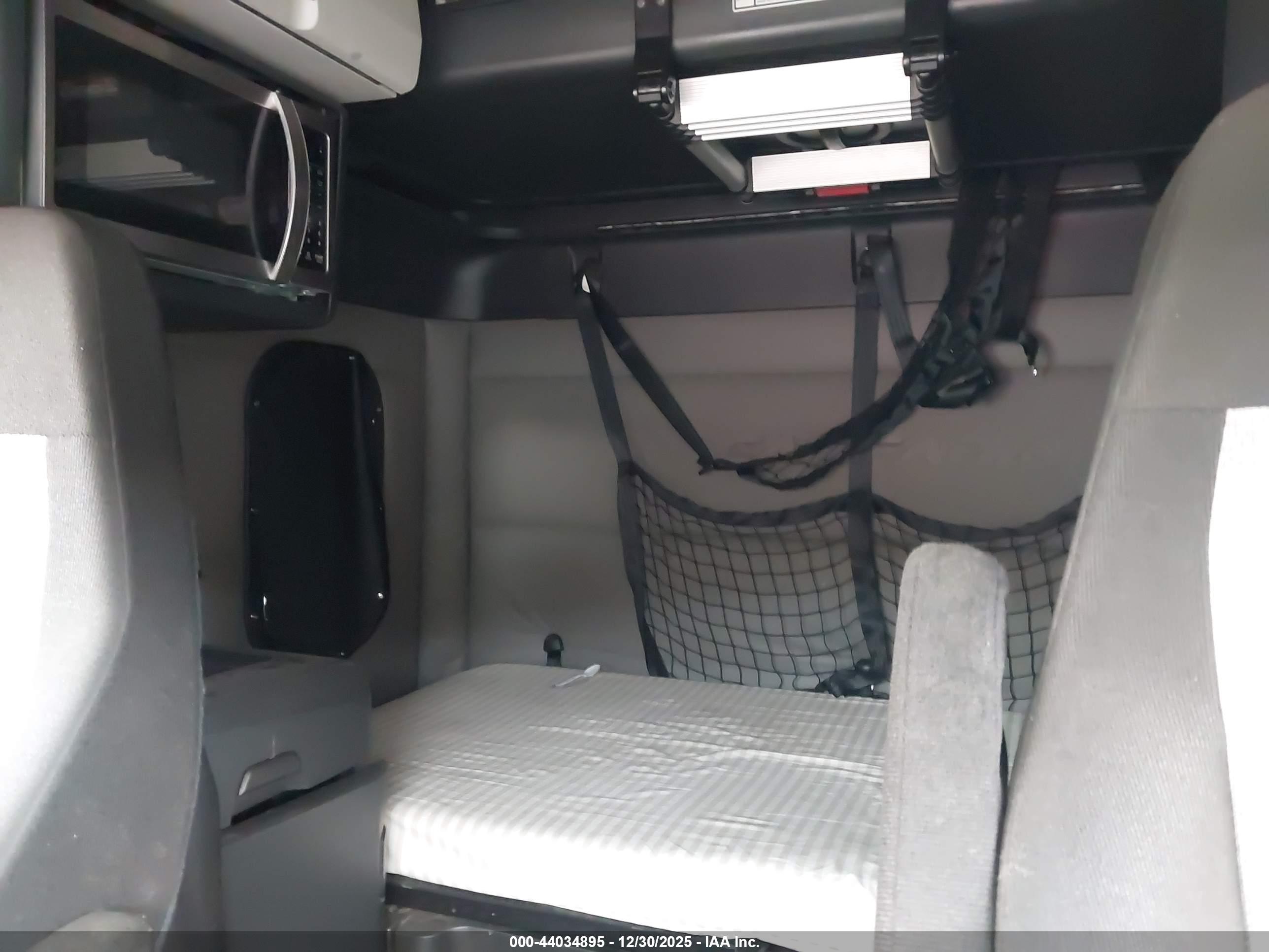 FREIGHTLINER NEW image 7